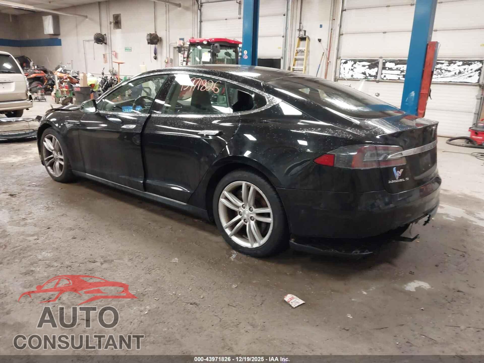 TESLA MODEL S 2015 - 5YJSA1S25FF086037