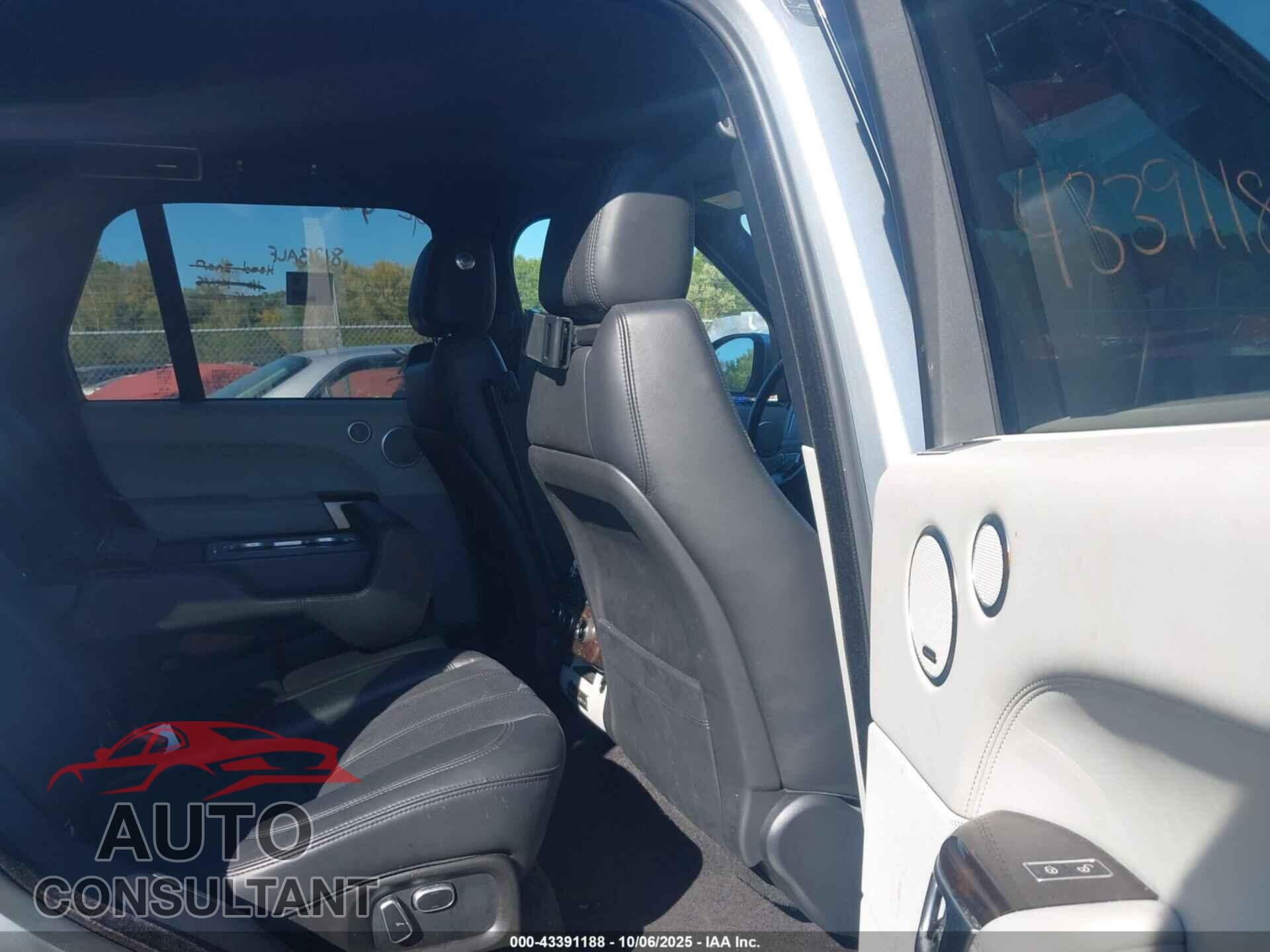 LAND ROVER RANGE ROVER 2015 - SALGS2TF7FA207159