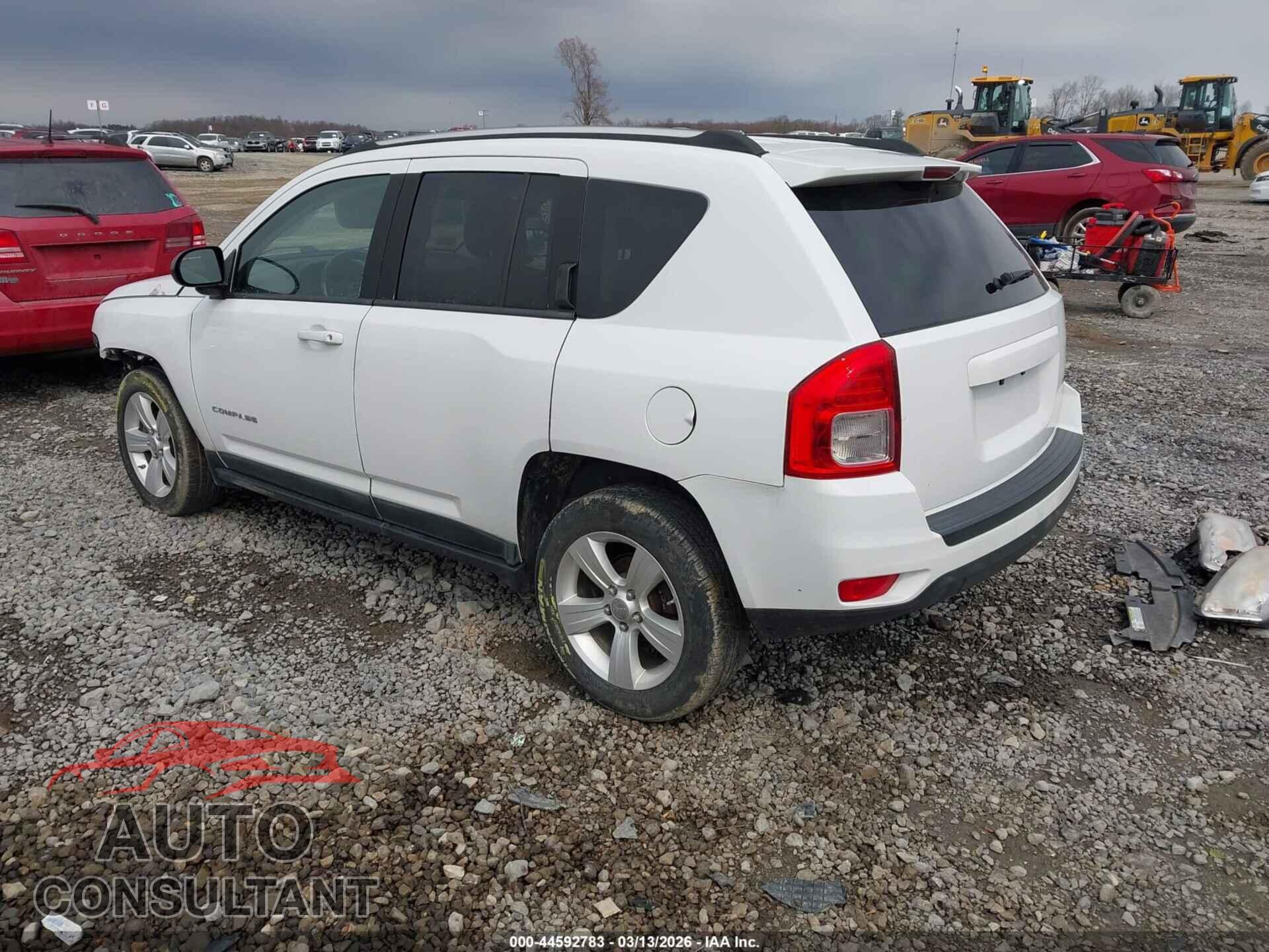 JEEP COMPASS 2011 - 1J4NF1FB3BD252172