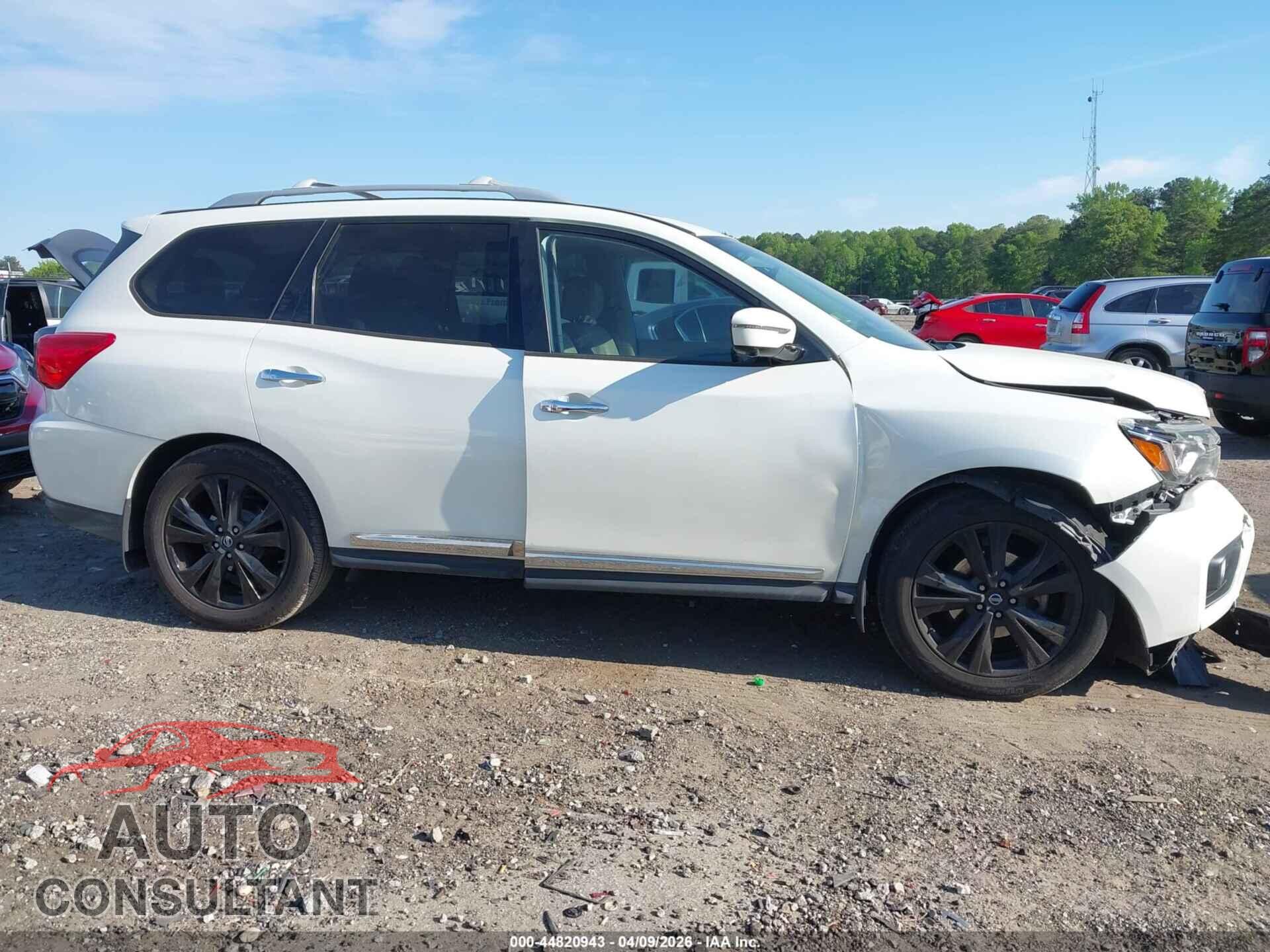 NISSAN PATHFINDER 2017 - 5N1DR2MN0HC691268