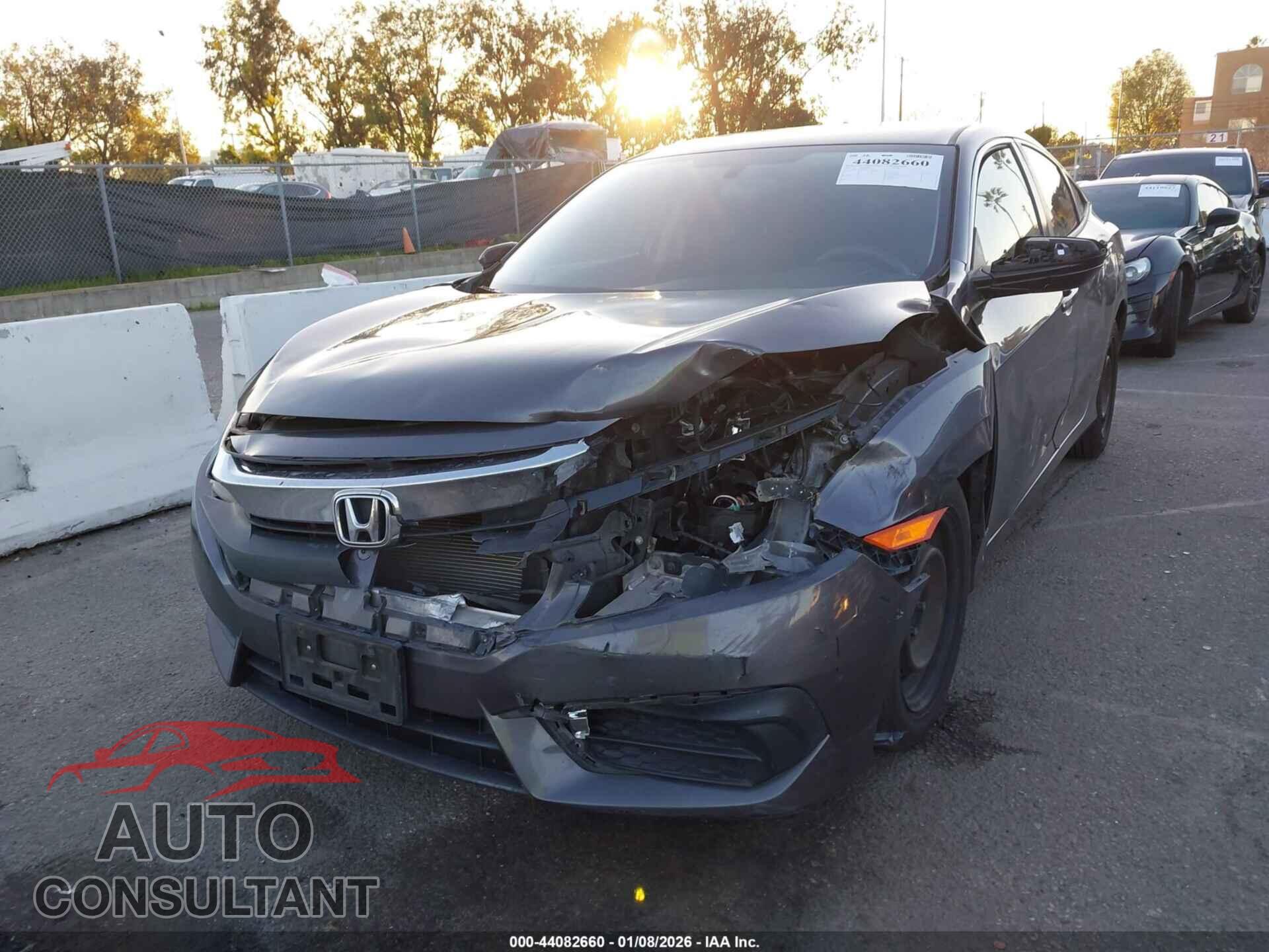 HONDA CIVIC 2017 - 2HGFC2F58HH551429