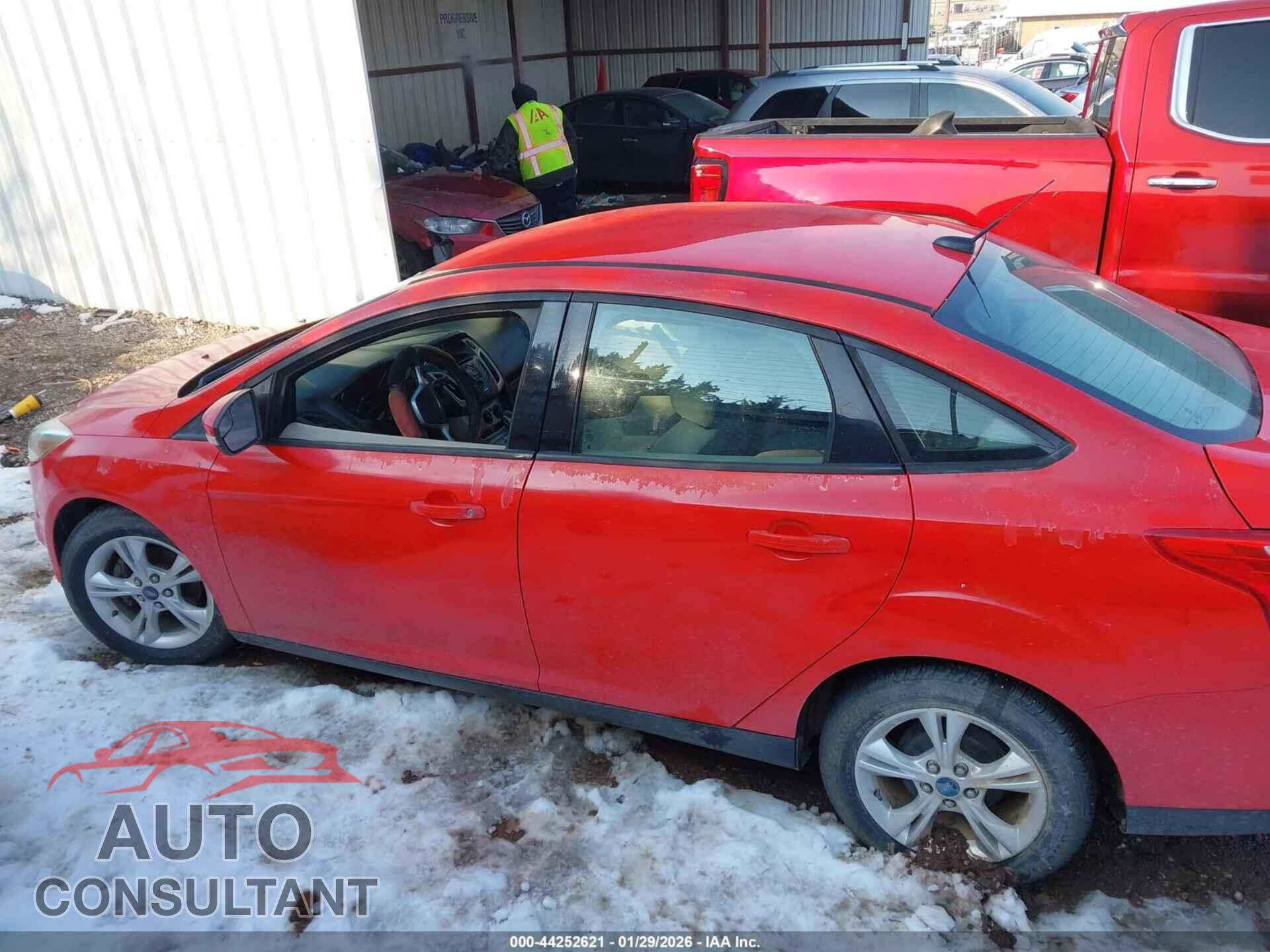 FORD FOCUS 2014 - 1FADP3F26EL168096