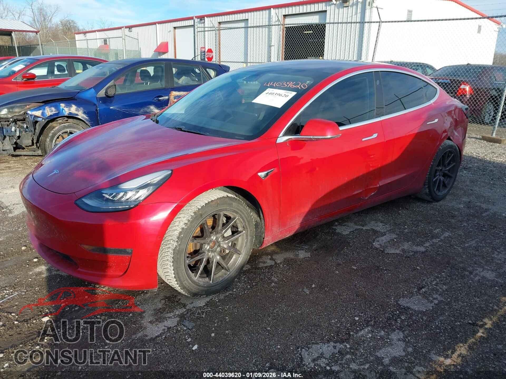 TESLA MODEL 3 2018 - 5YJ3E1EB9JF069559