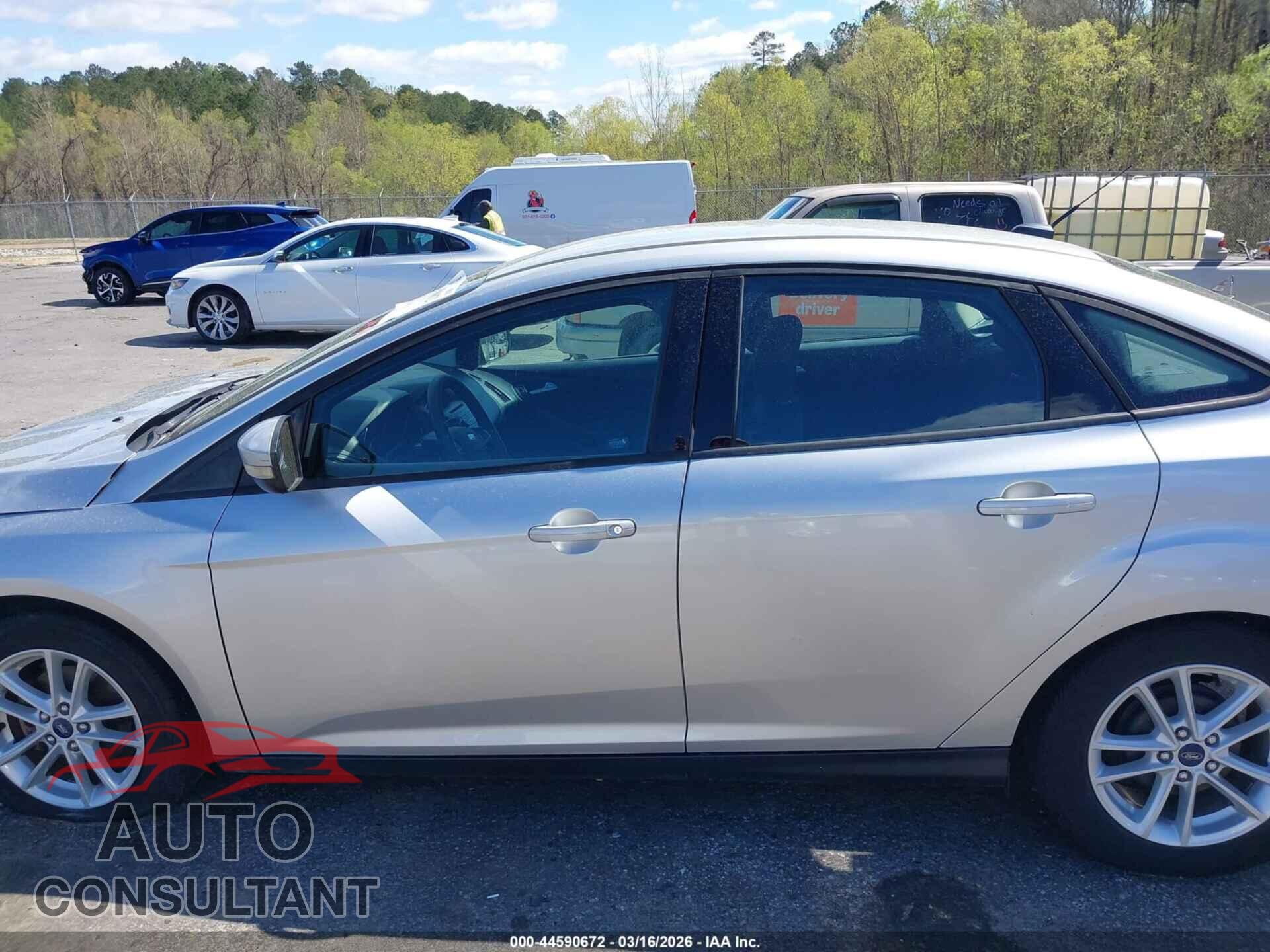 FORD FOCUS 2017 - 1FADP3F29HL315547