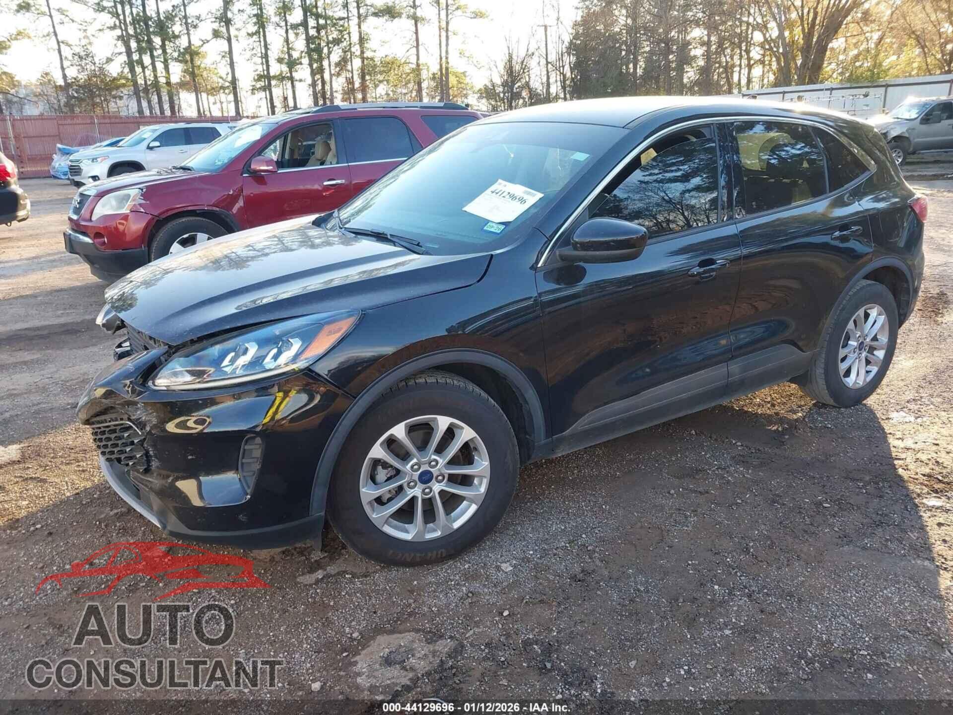 FORD ESCAPE 2020 - 1FMCU0G64LUA54826