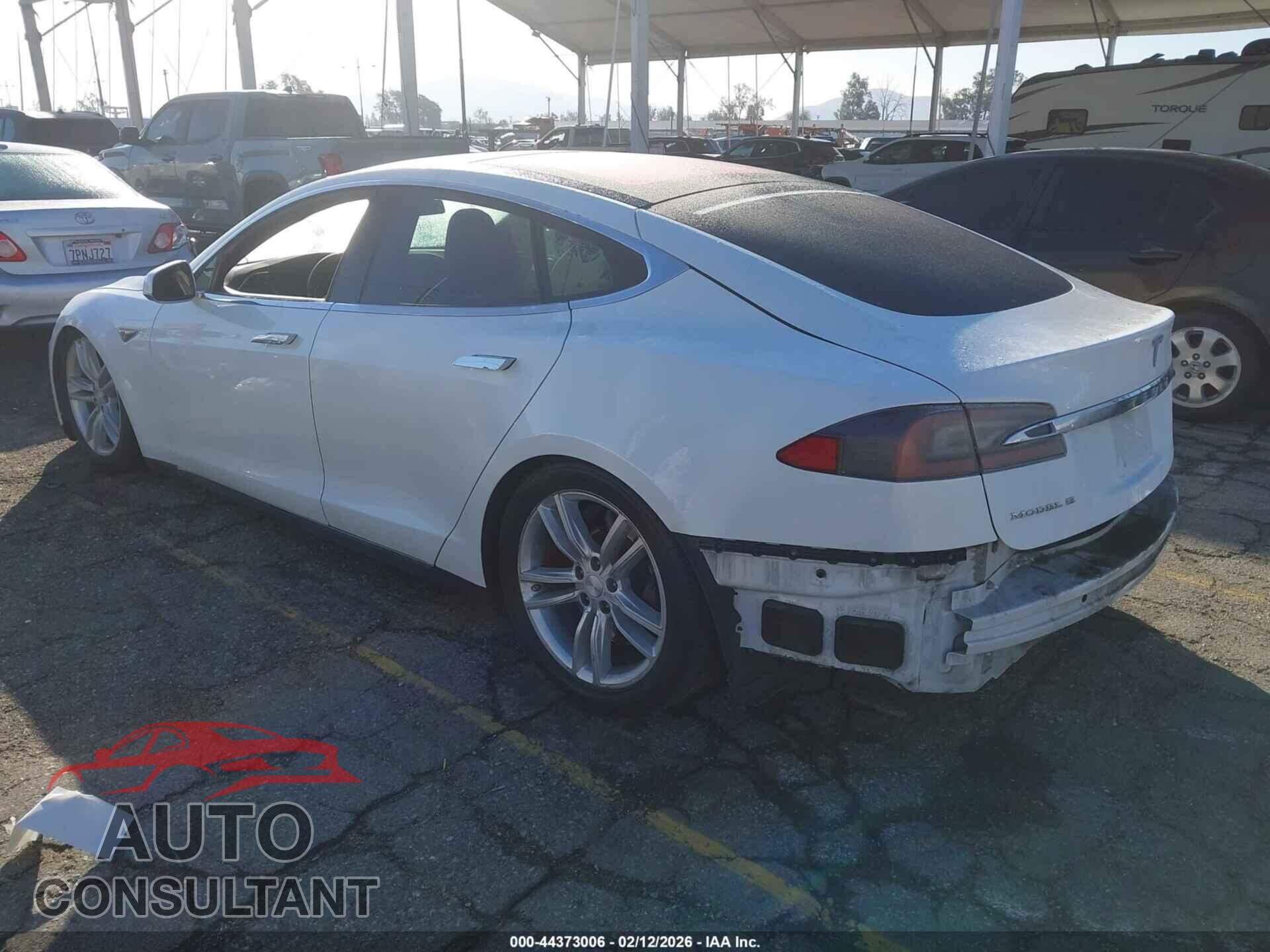 TESLA MODEL S 2015 - 5YJSA1H22FF097598
