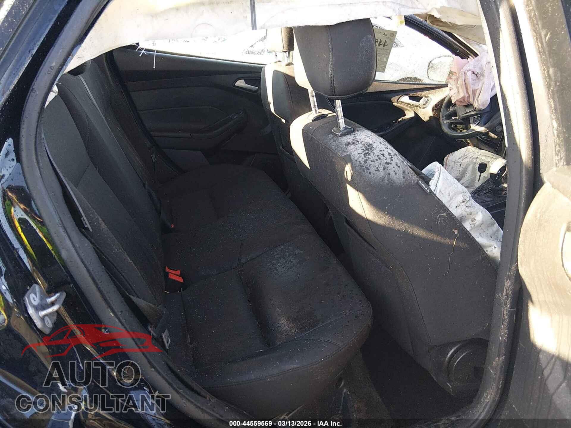 FORD FOCUS 2017 - 1FADP3FE3HL317420