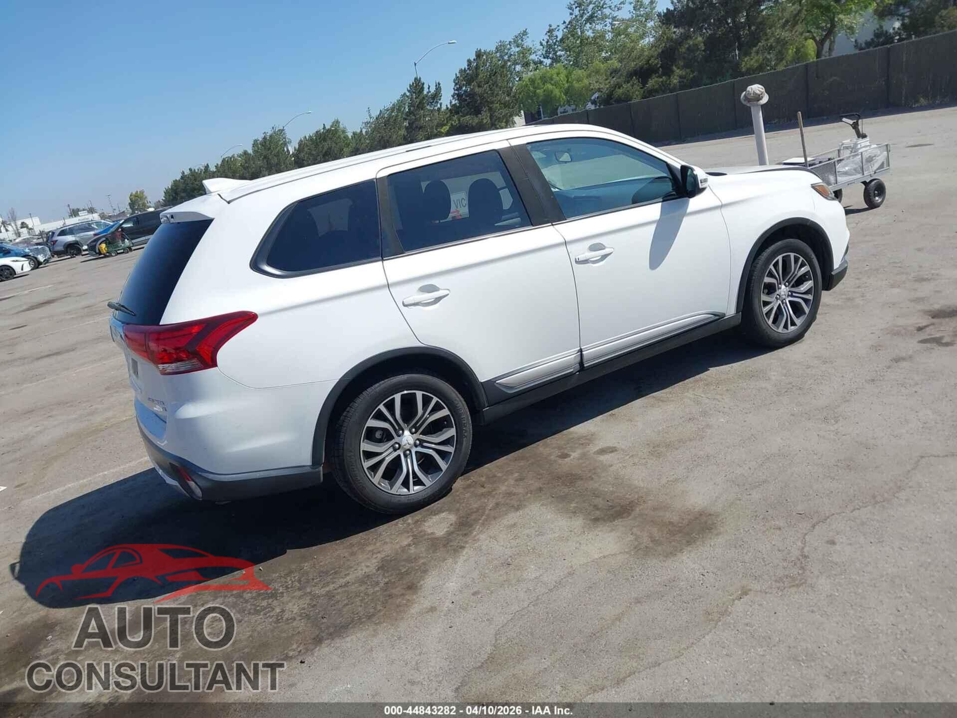 MITSUBISHI OUTLANDER 2017 - JA4AD3A33HZ058690