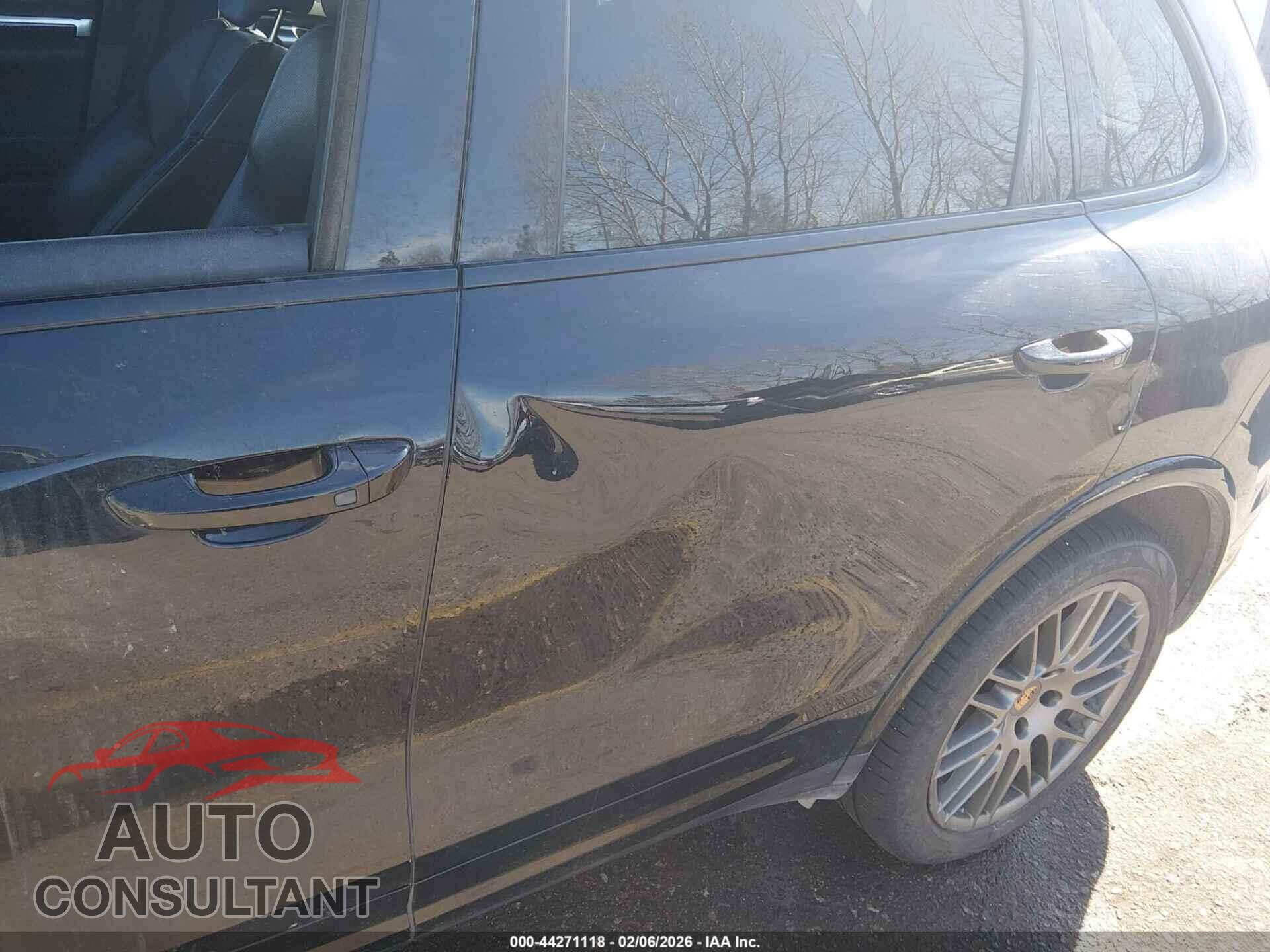 PORSCHE CAYENNE 2017 - WP1AA2A24HKA88045