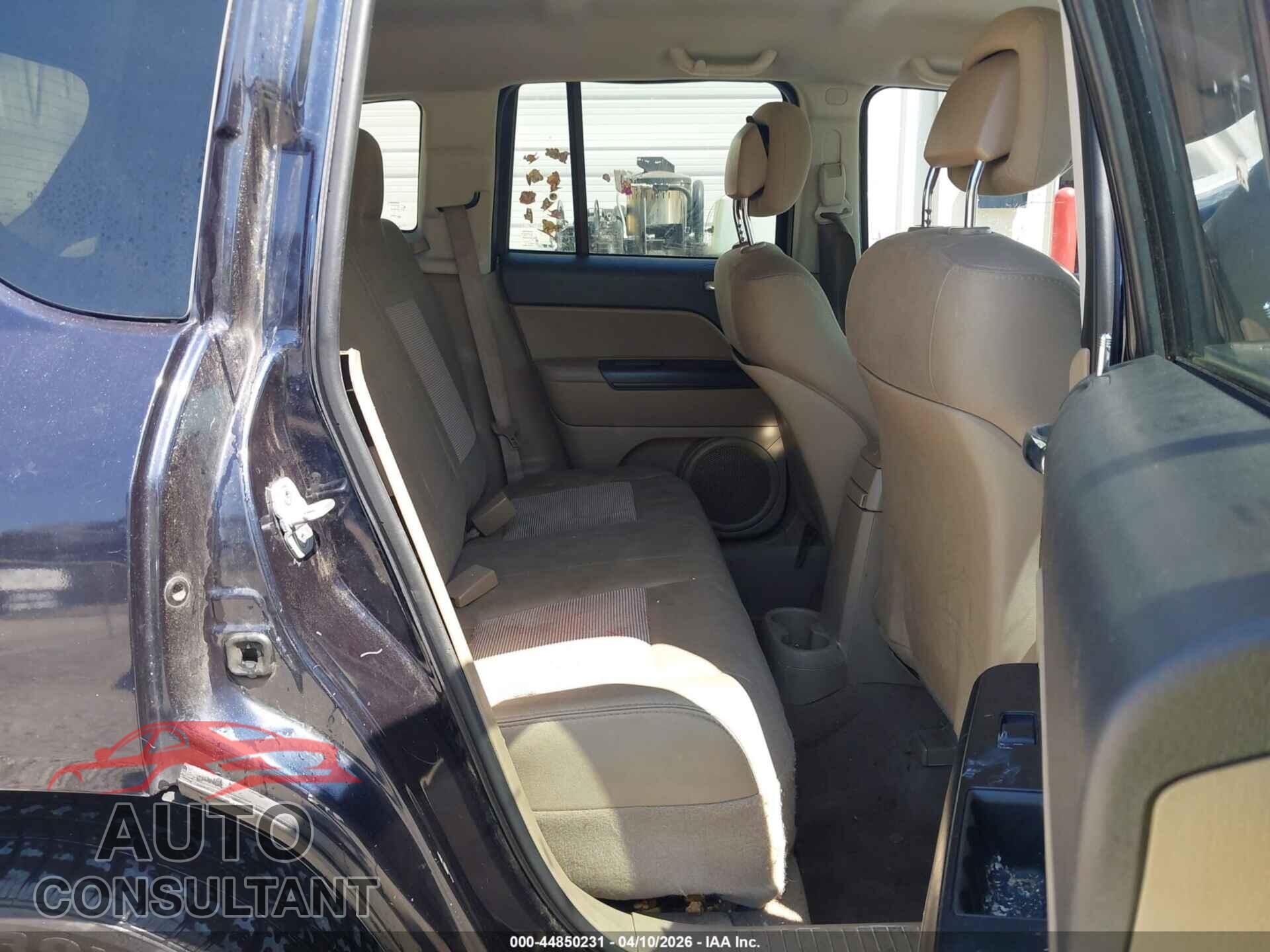 JEEP COMPASS 2011 - 1J4NT1FA7BD138126
