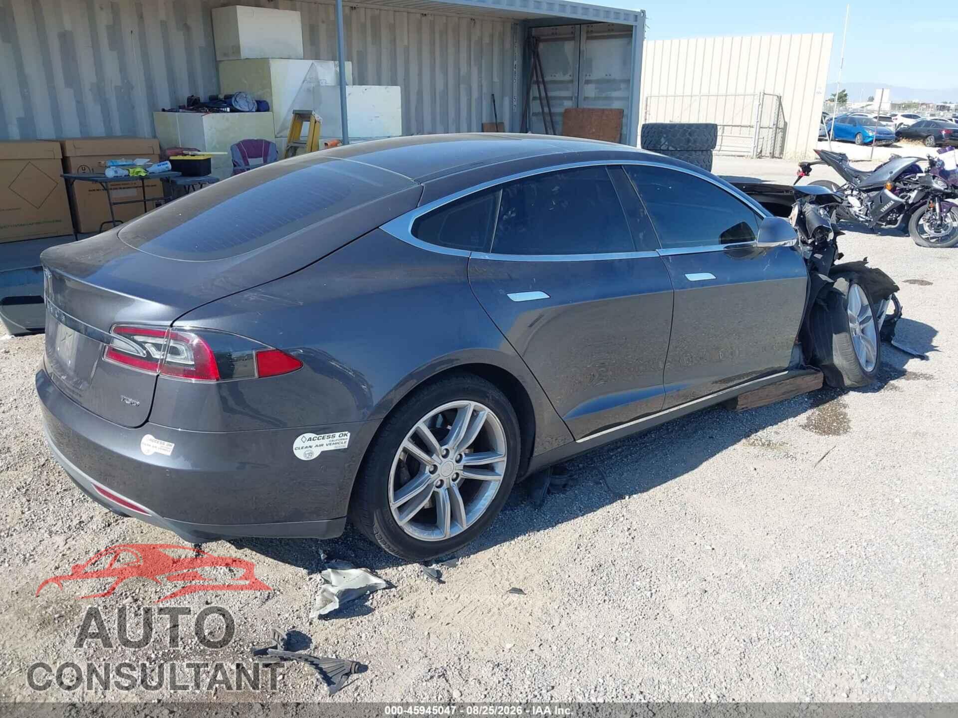 TESLA MODEL S 2015 - 5YJSA1S29FF096442
