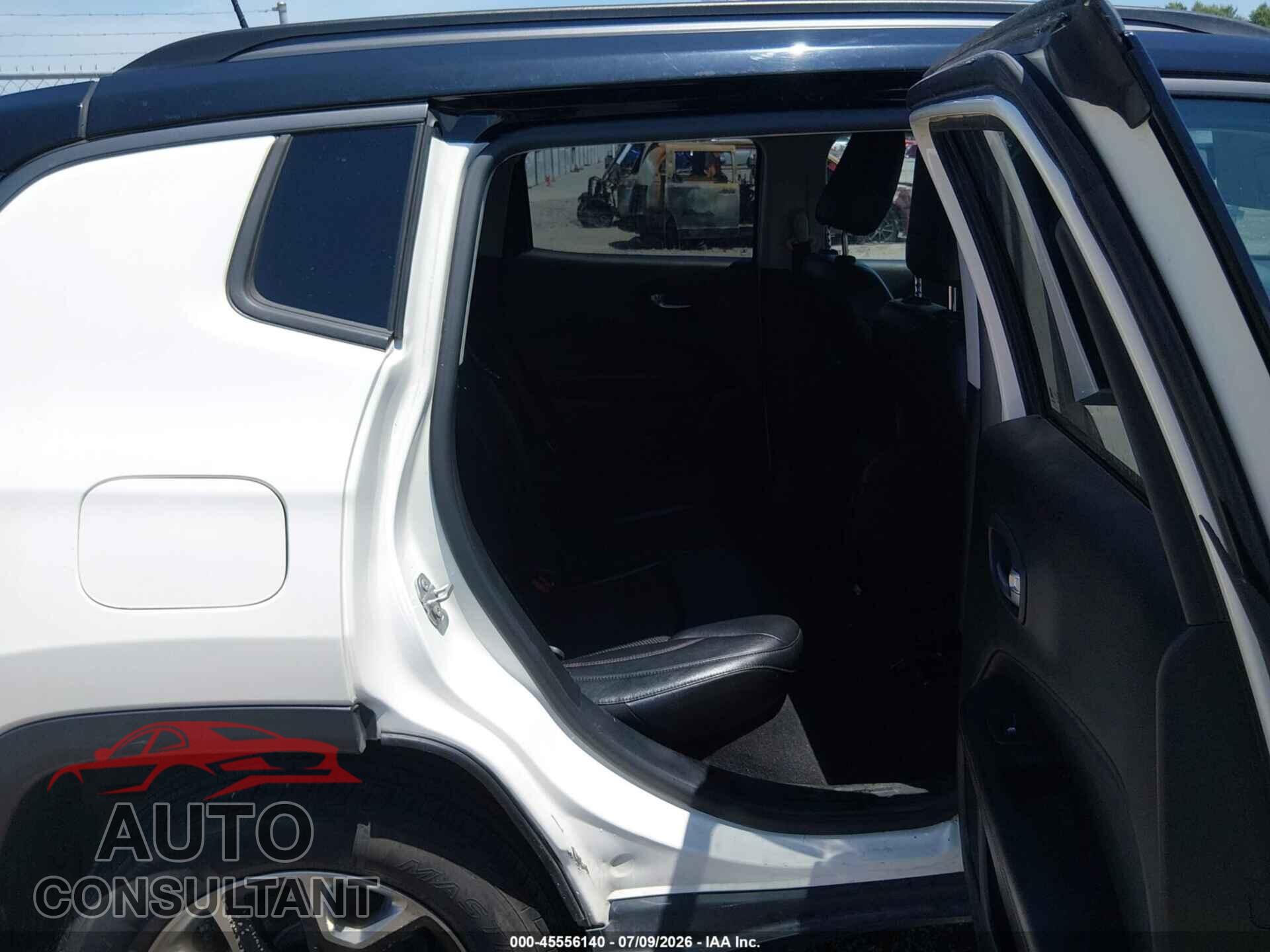 JEEP COMPASS 2017 - 3C4NJDDB4HT597643