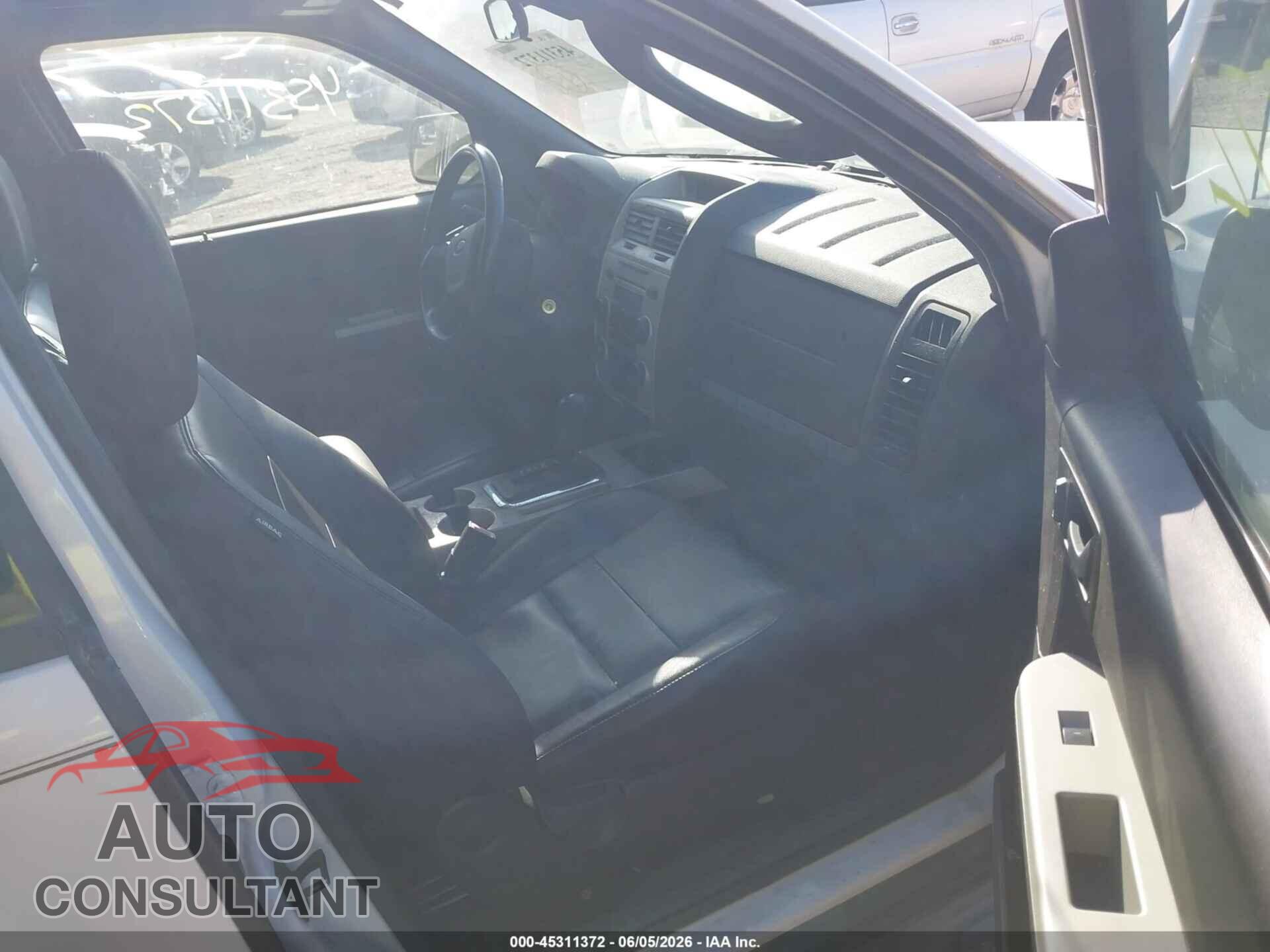 FORD ESCAPE 2011 - 1FMCU0D74BKB68381