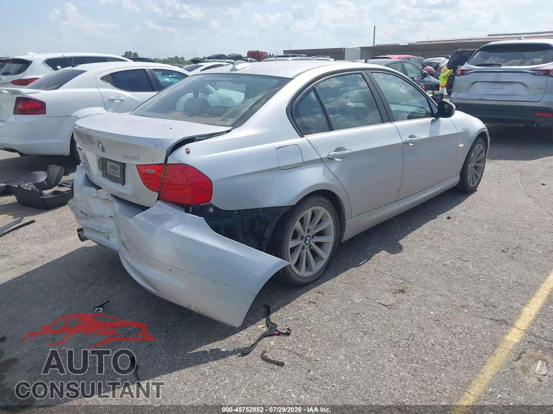 BMW 328I 2011 - WBAPH7C51BE677052