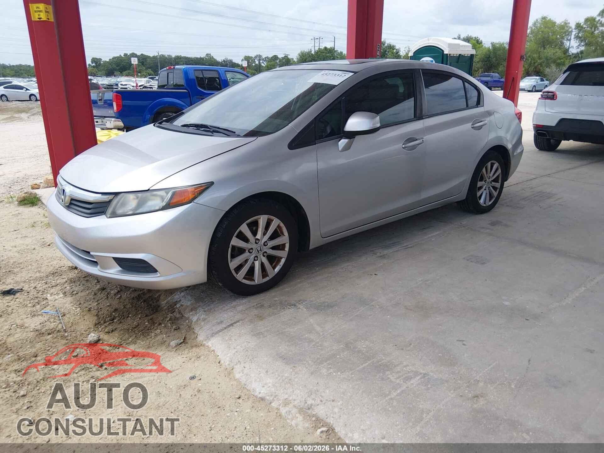 HONDA CIVIC 2012 - 2HGFB2F83CH582092