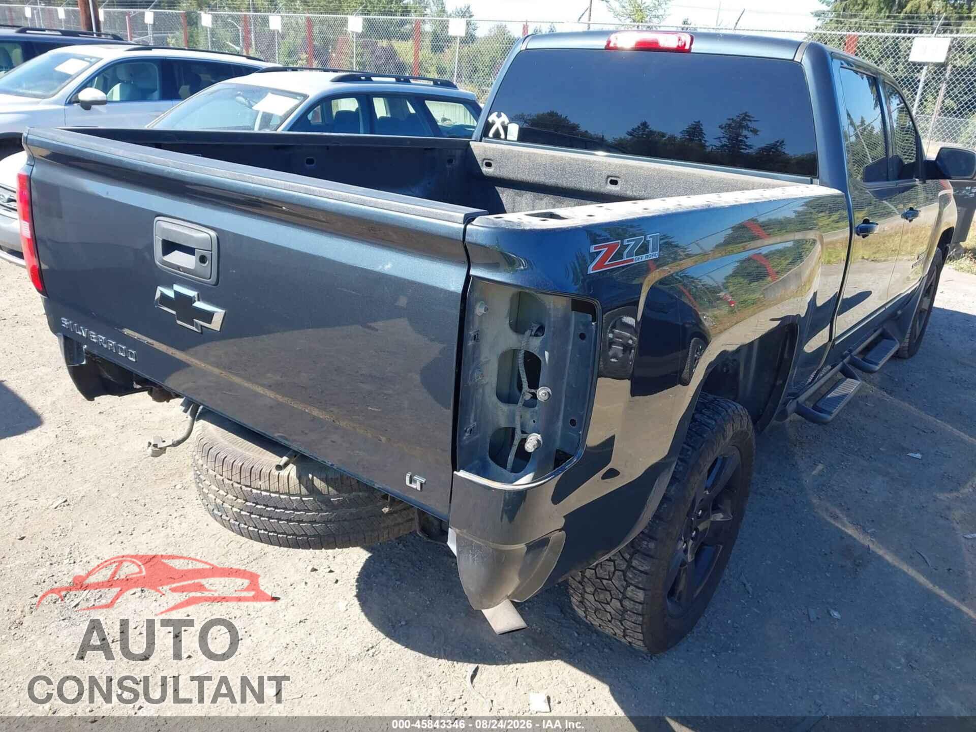 CHEVROLET SILVERADO 1500 2017 - 1GCUKREC0HF240077