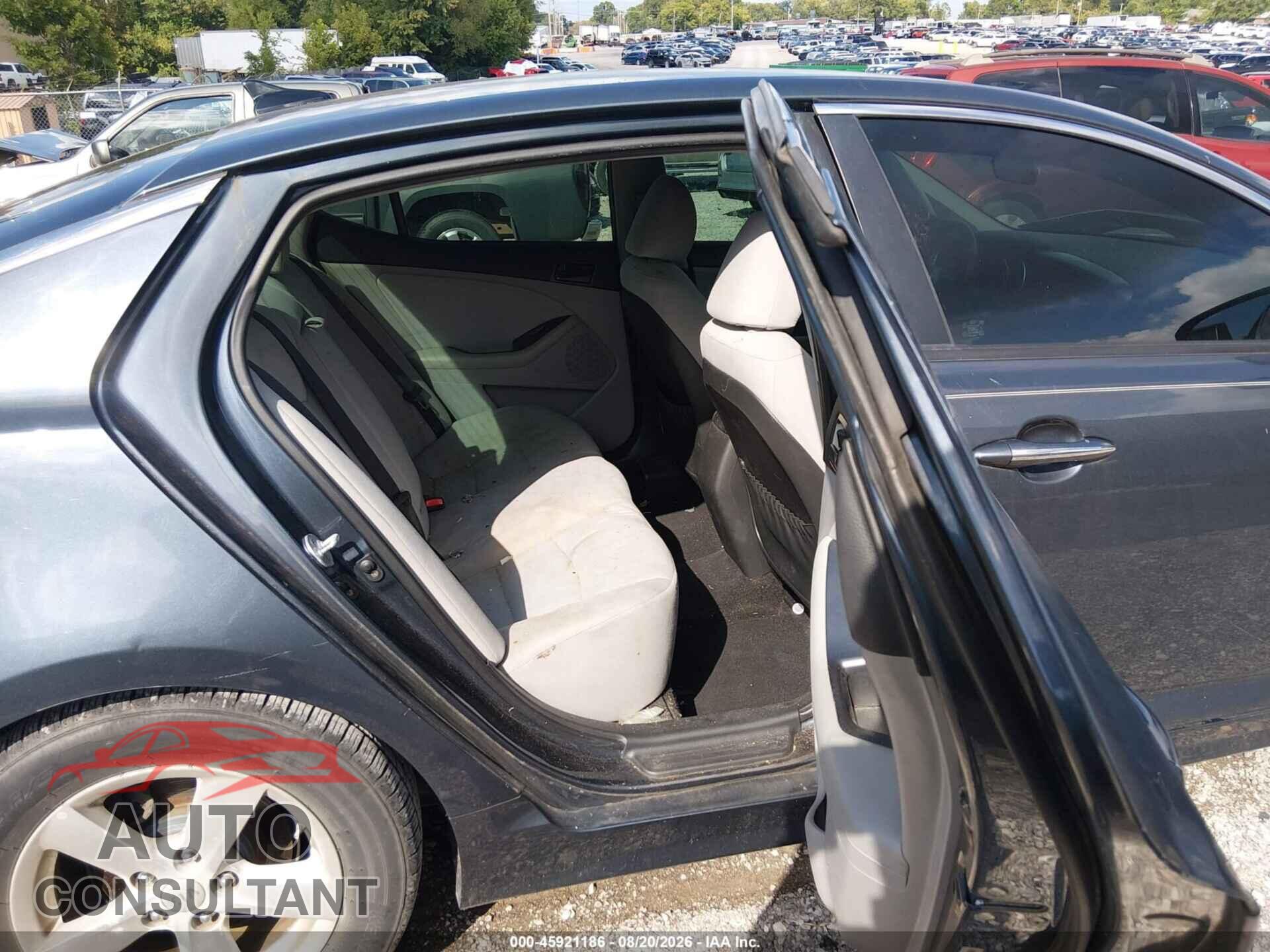 KIA OPTIMA 2015 - KNAGM4A70F5577111