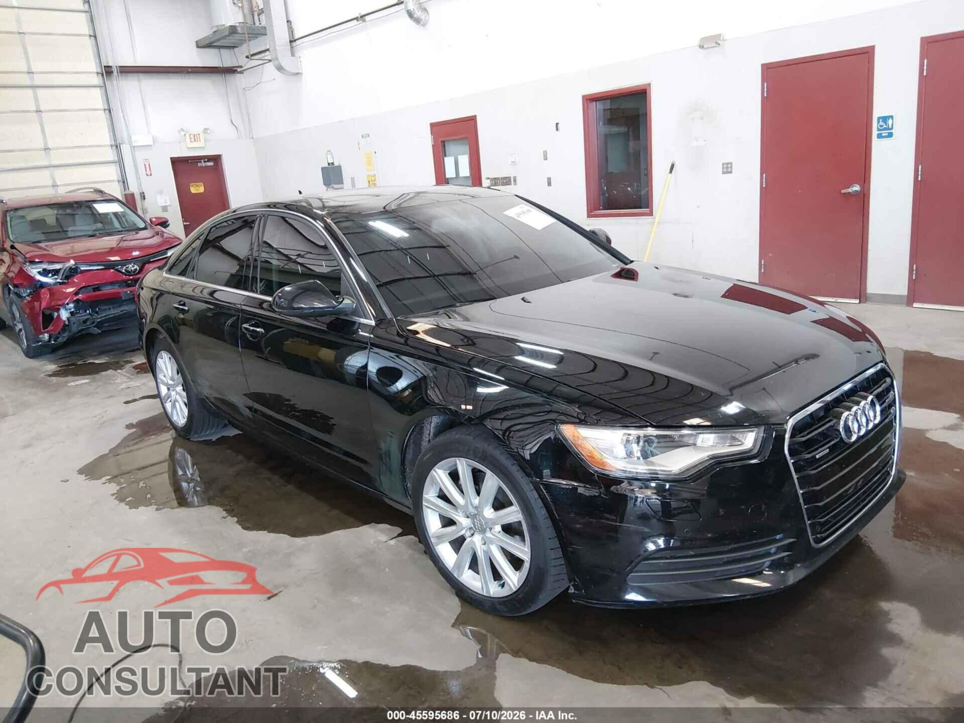 AUDI A6 2013 - WAUGFAFC8DN117903