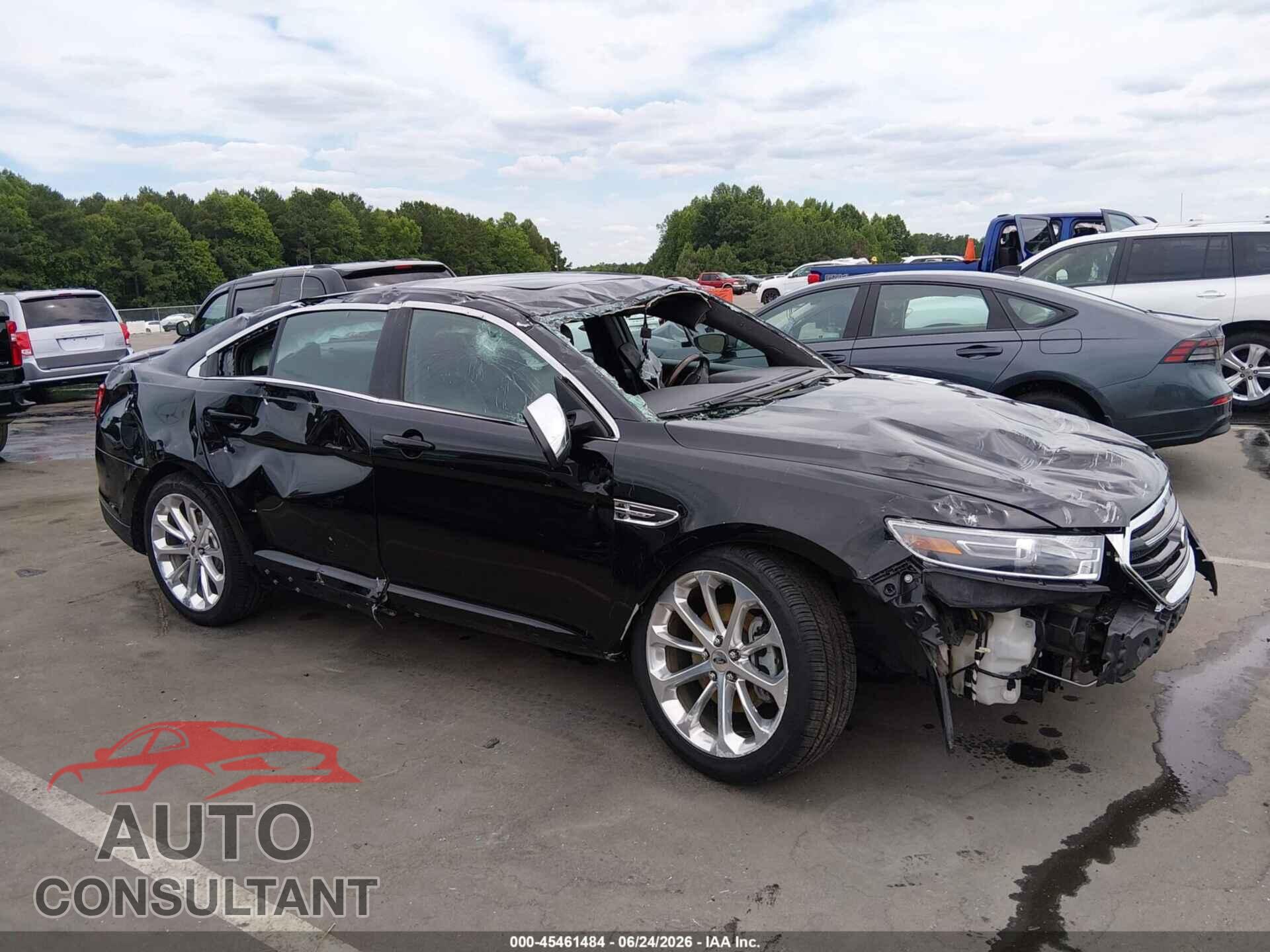 FORD TAURUS 2018 - 1FAHP2F86JG113294