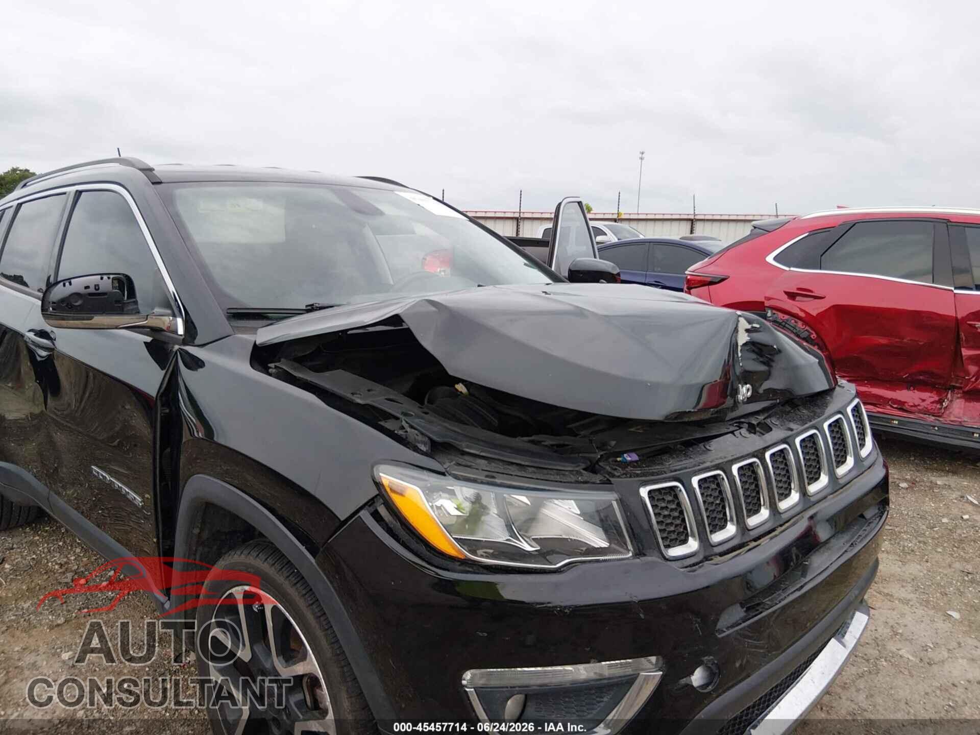 JEEP COMPASS 2018 - 3C4NJCCB4JT195008