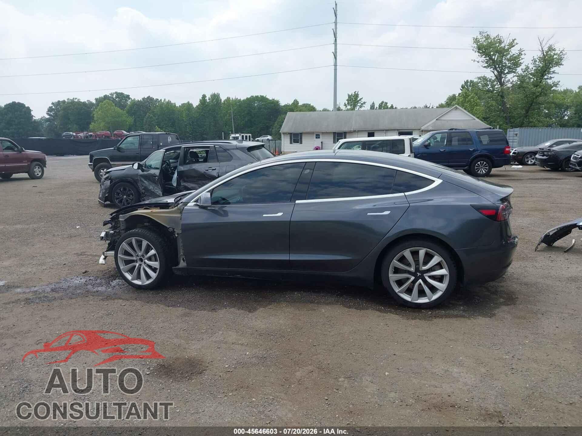 TESLA MODEL 3 2018 - 5YJ3E1EA7JF163009