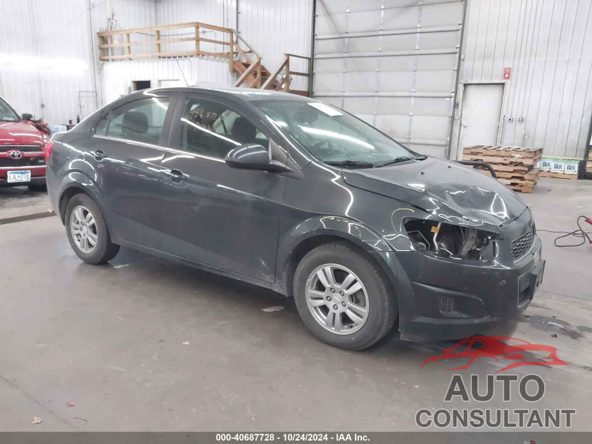 CHEVROLET SONIC 2015 - 1G1JC5SH4F4196904