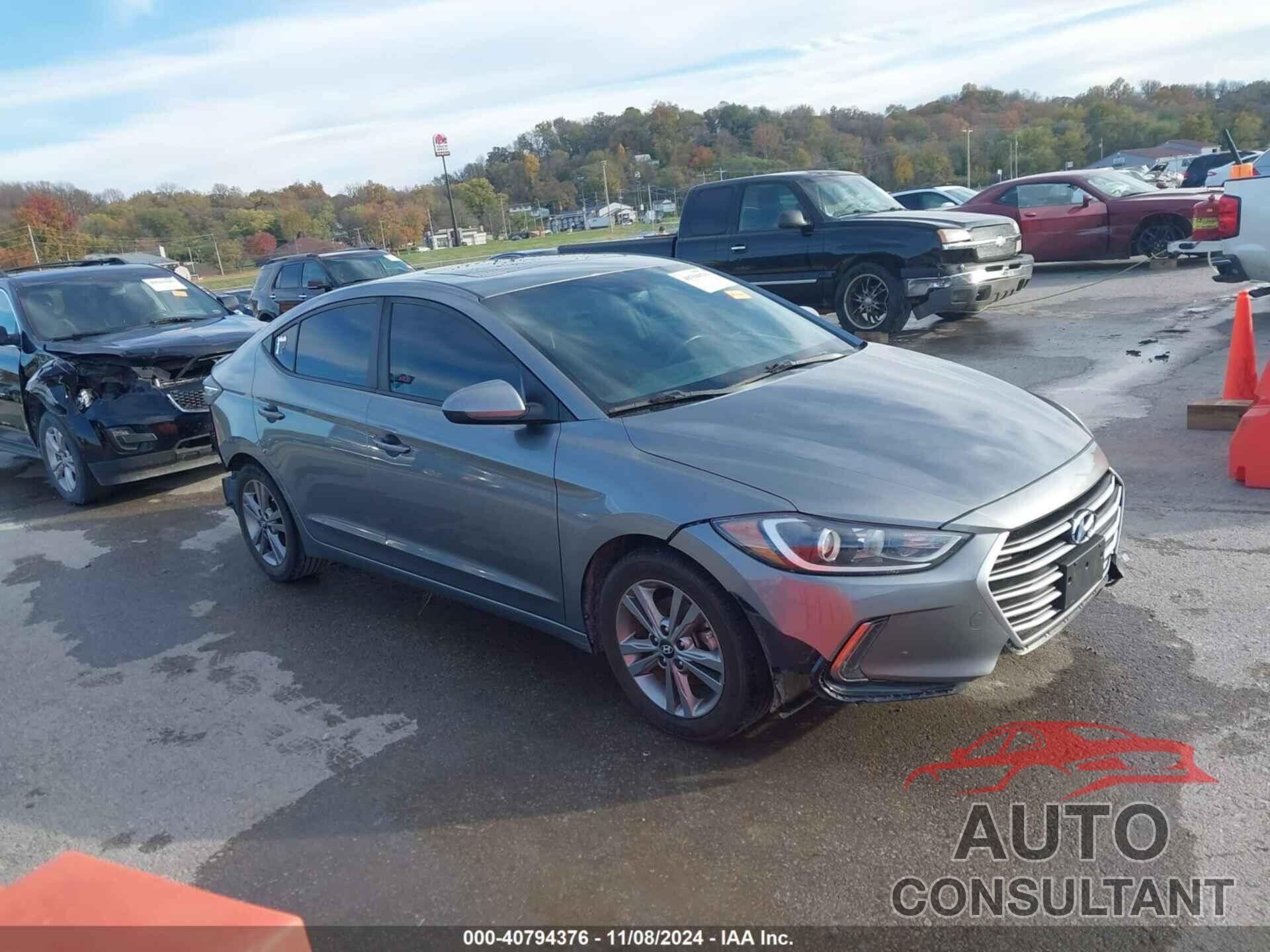 HYUNDAI ELANTRA 2018 - KMHD84LF7JU494641