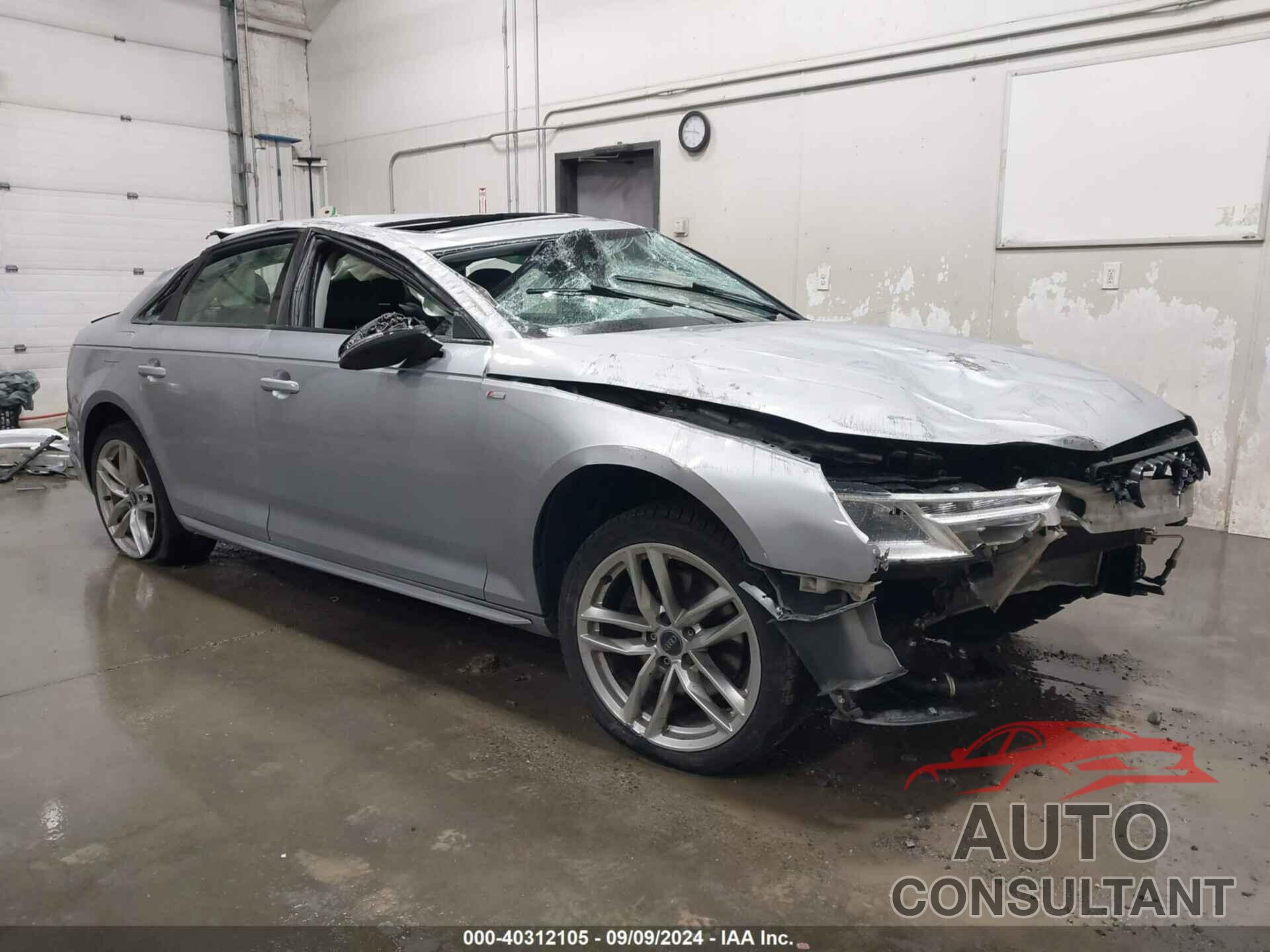 AUDI A4 2017 - WAUKMAF47HN041184