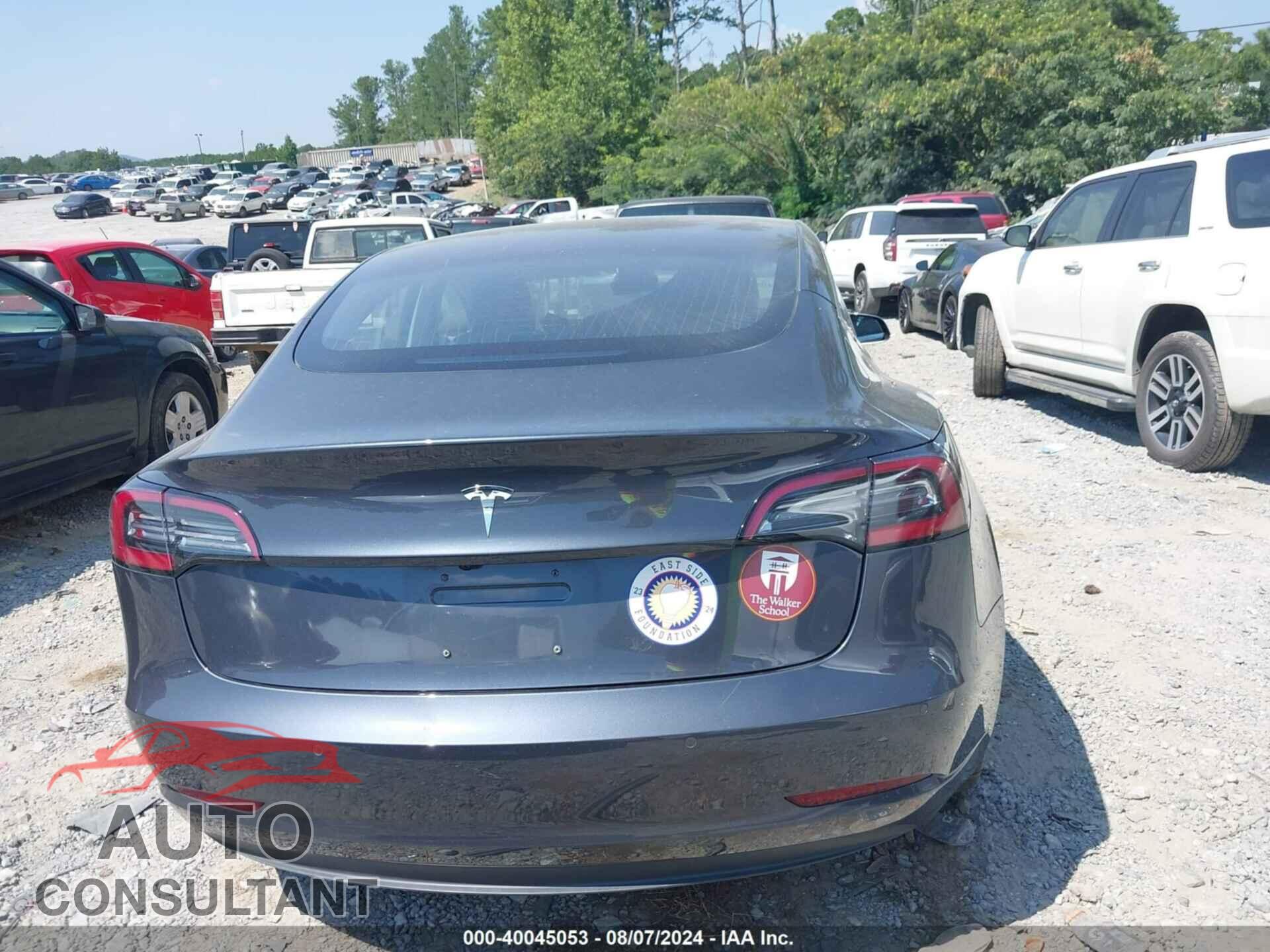 TESLA MODEL 3 2018 - 5YJ3E1EA3JF024057