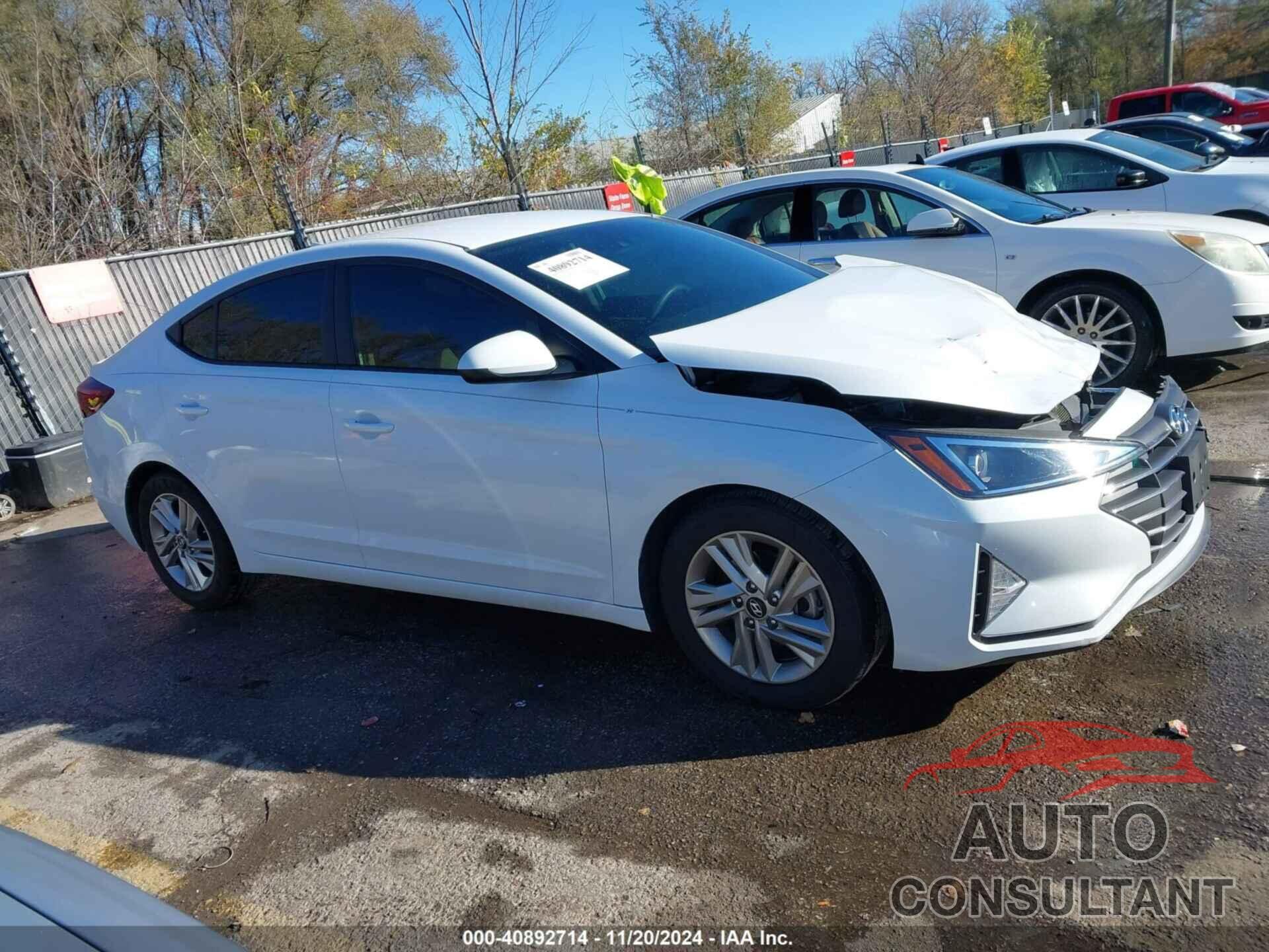 HYUNDAI ELANTRA 2019 - 5NPD84LF4KH439497