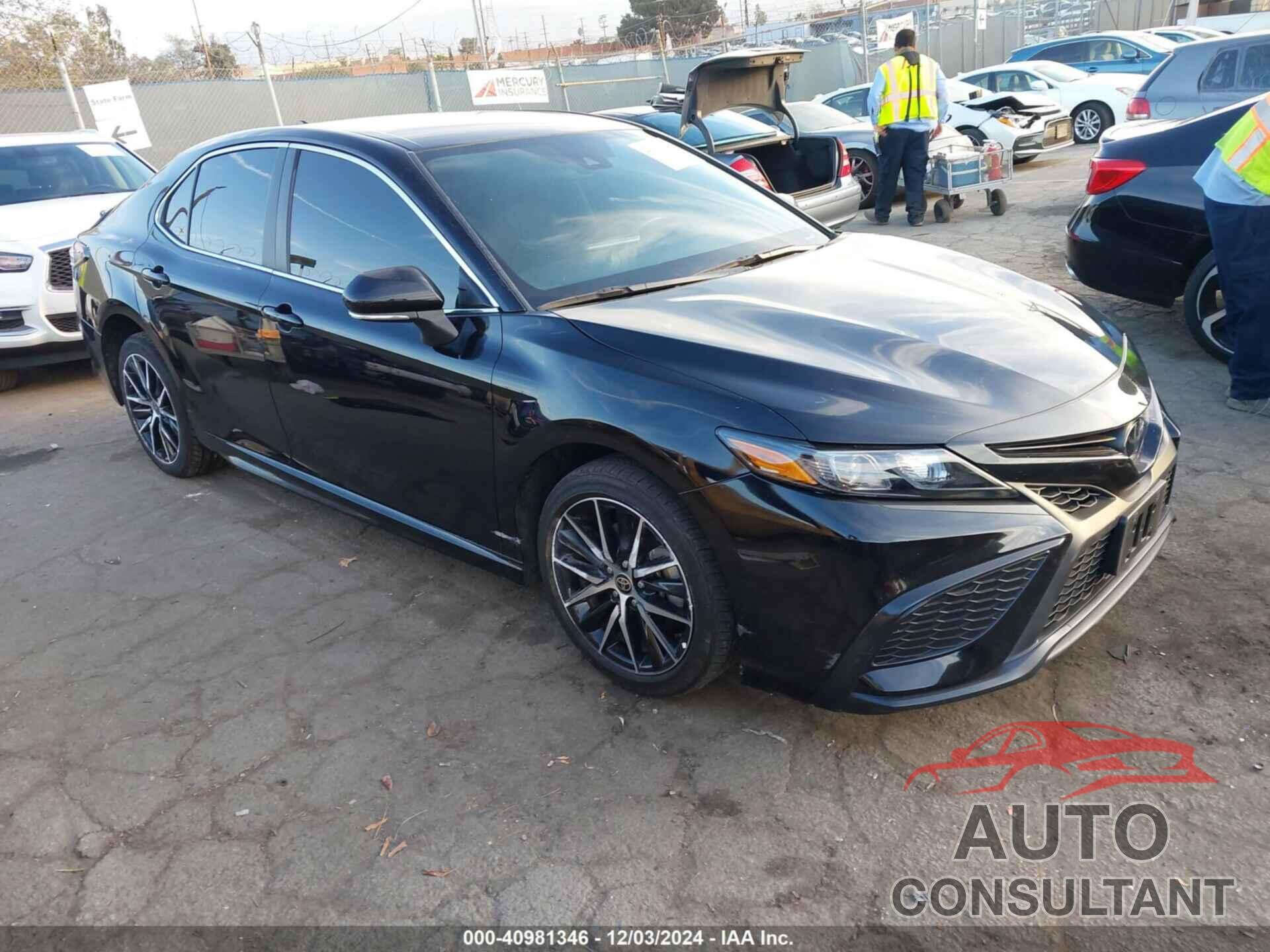 TOYOTA CAMRY 2023 - 4T1G11AK5PU152131