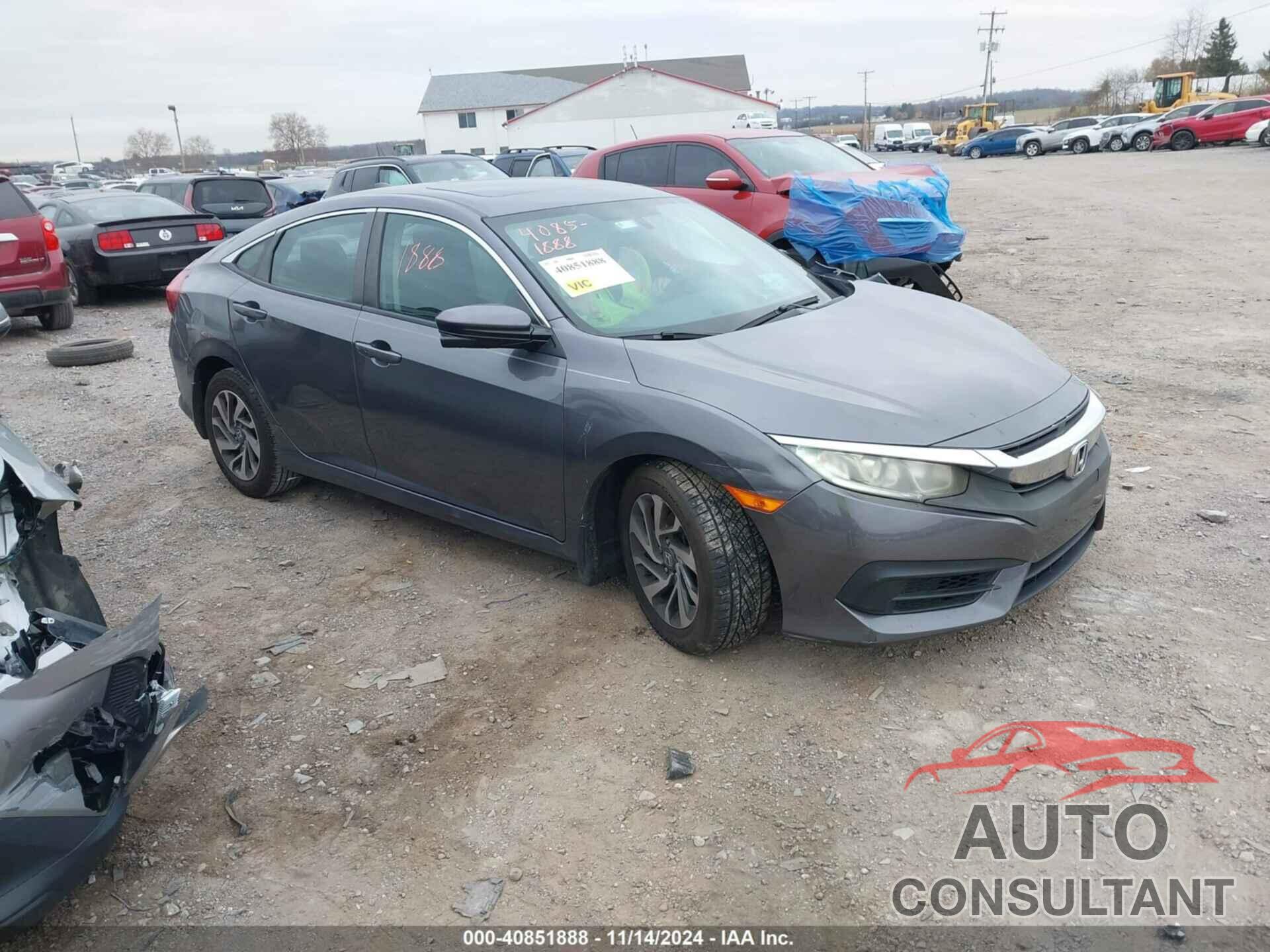HONDA CIVIC 2018 - 2HGFC2F70JH593844