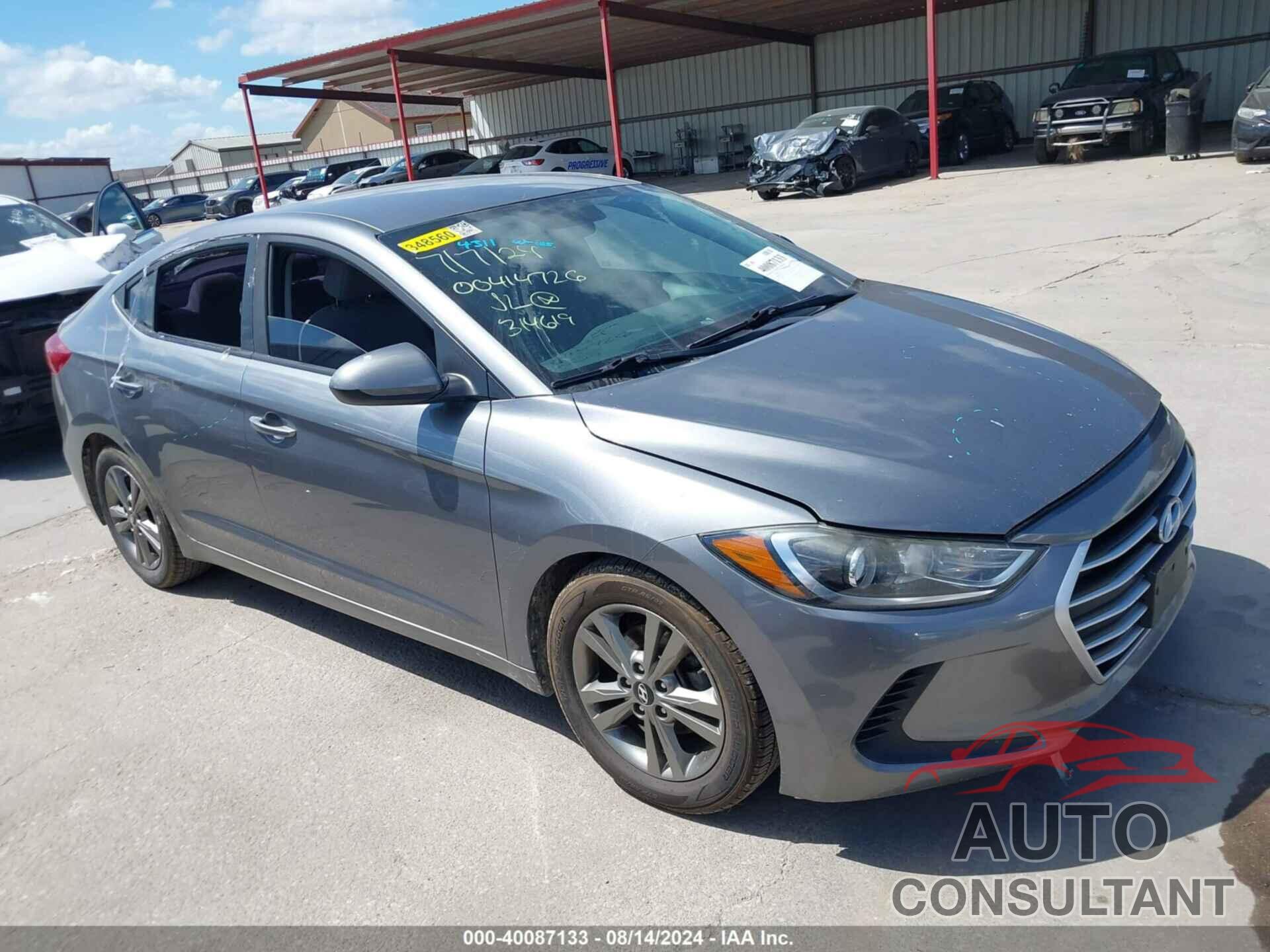 HYUNDAI ELANTRA 2018 - 5NPD84LF5JH314619