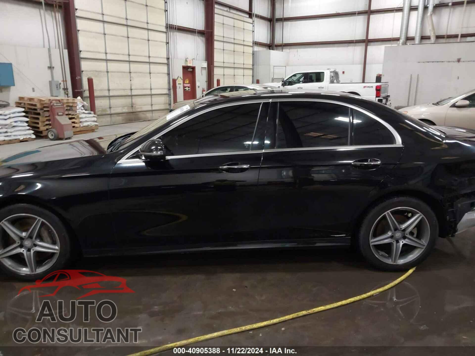 MERCEDES-BENZ E 300 2017 - WDDZF4KB3HA042475