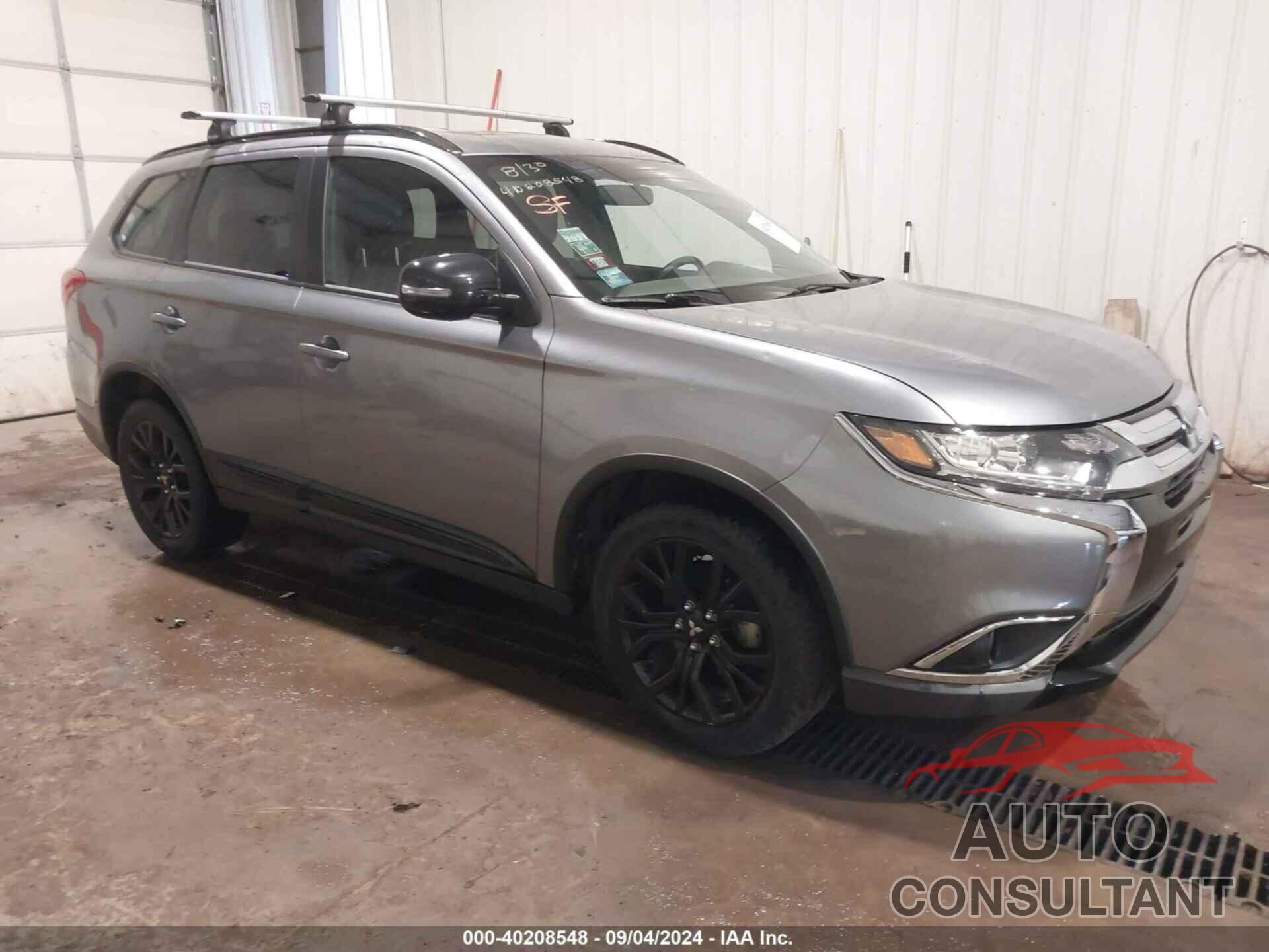 MITSUBISHI OUTLANDER 2018 - JA4AZ3A38JZ024283