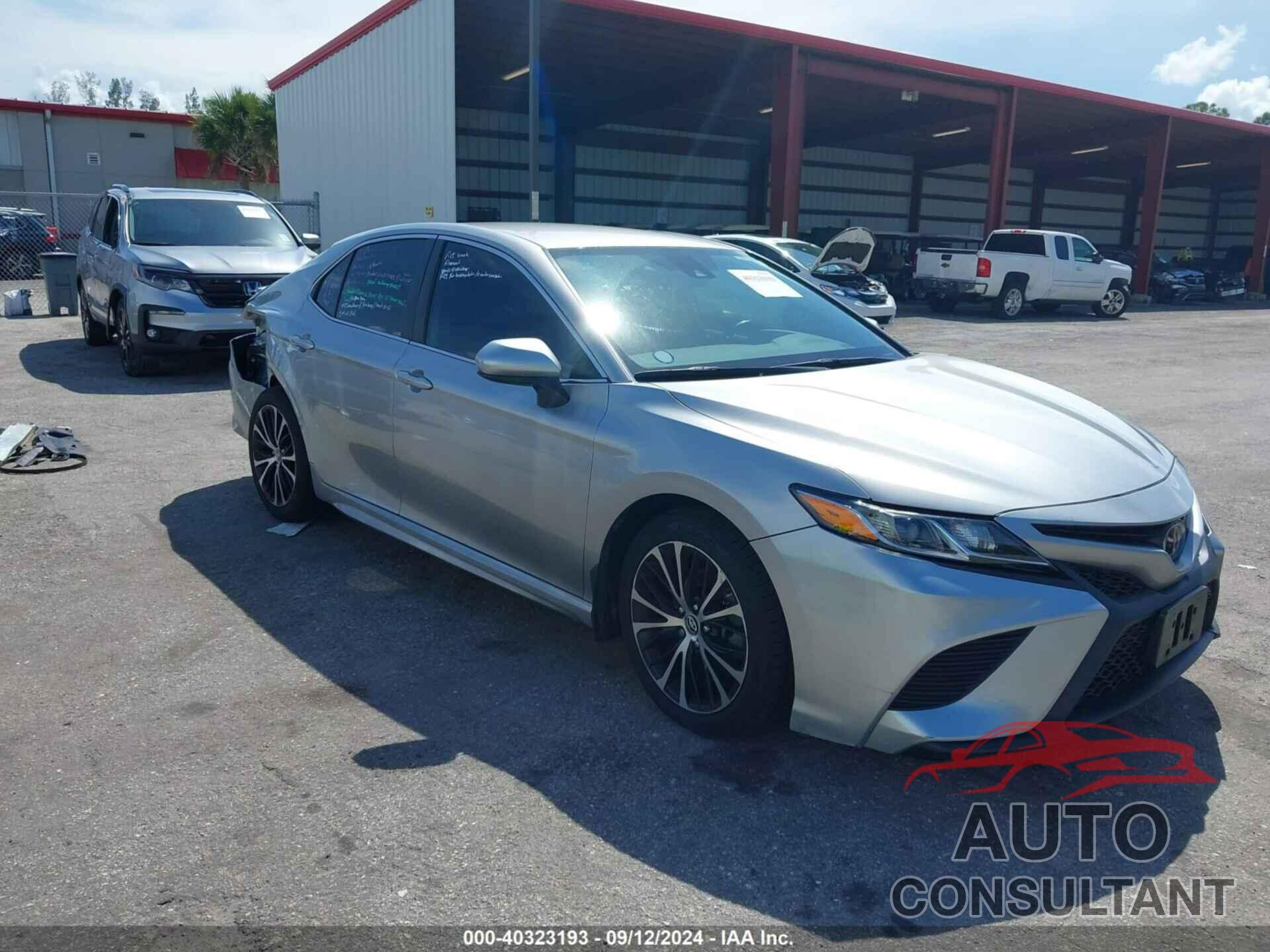 TOYOTA CAMRY 2019 - 4T1B11HK4KU730812