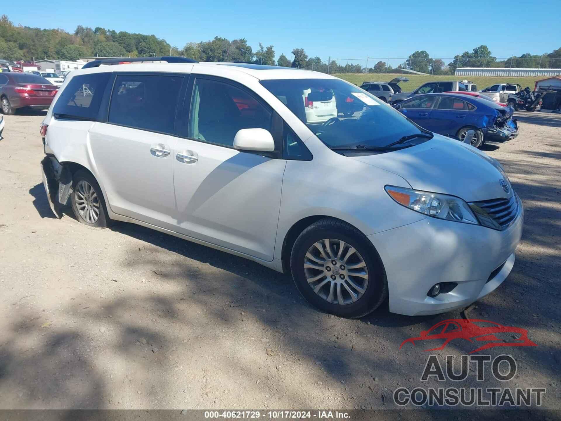 TOYOTA SIENNA 2017 - 5TDYZ3DC4HS799157