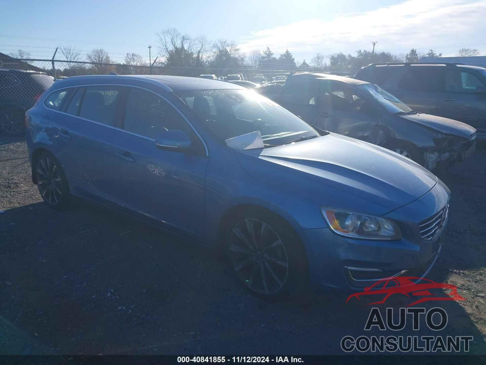 VOLVO V60 2015 - YV140MEC0F1182534