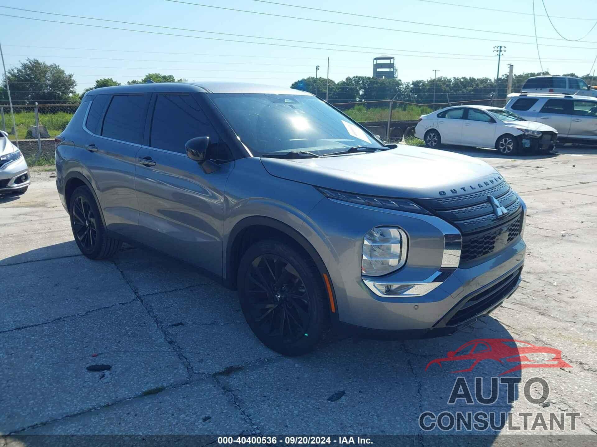 MITSUBISHI OUTLANDER 2023 - JA4J3UA83PZ047692