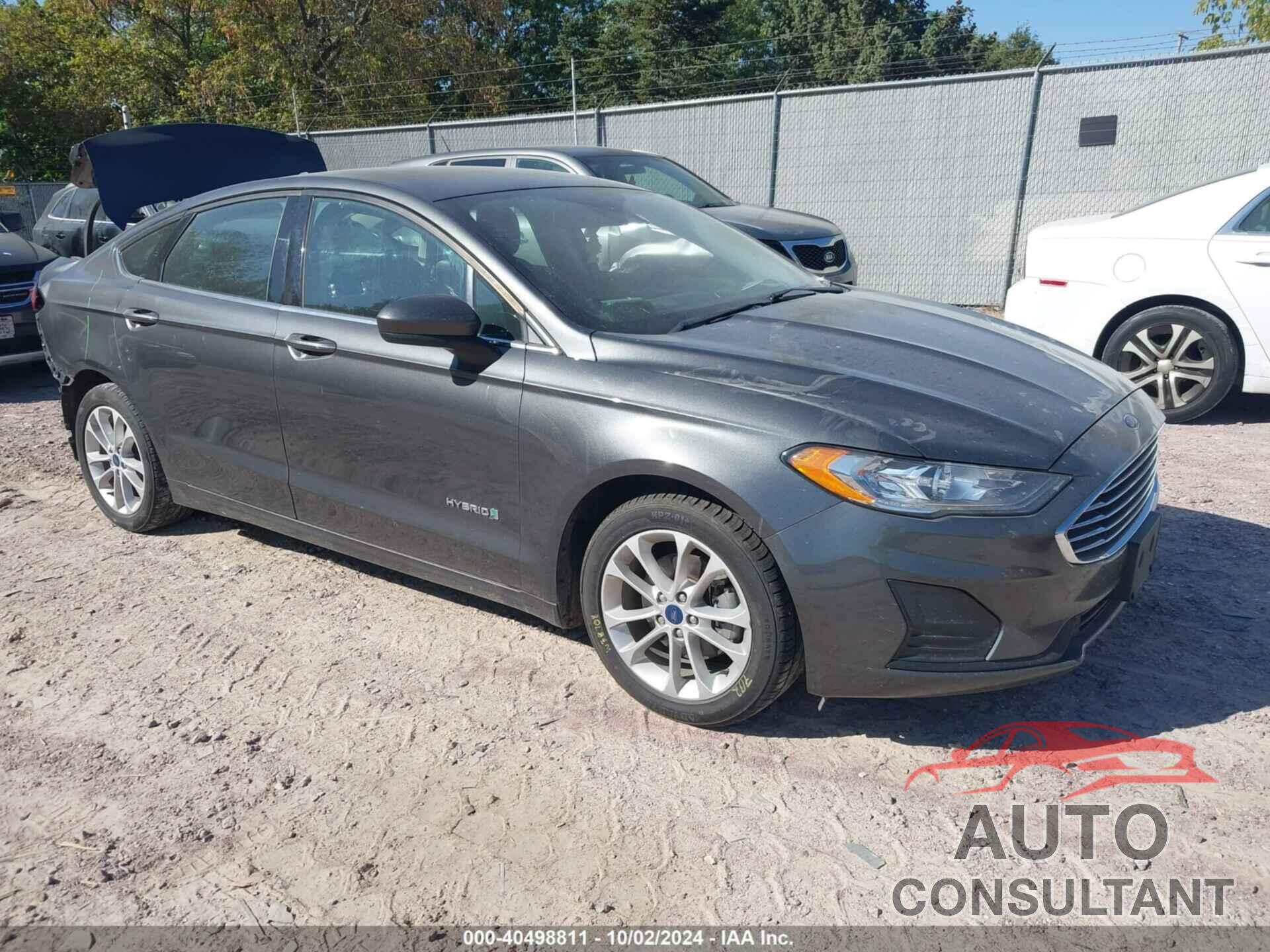 FORD FUSION HYBRID 2019 - 3FA6P0LU2KR258775