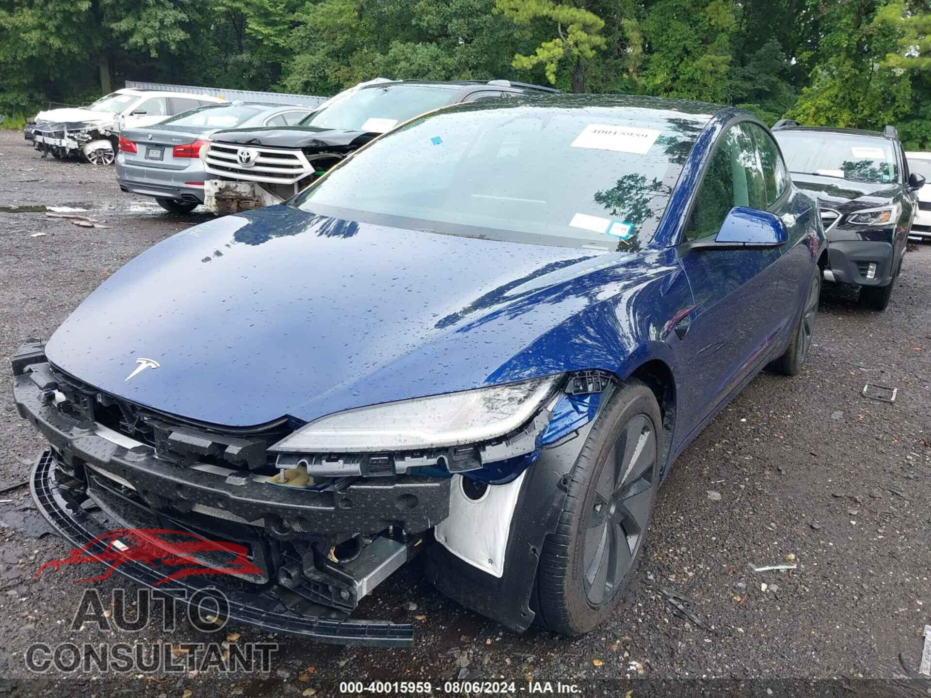 TESLA MODEL 3 2024 - 5YJ3E1EA7RF747647