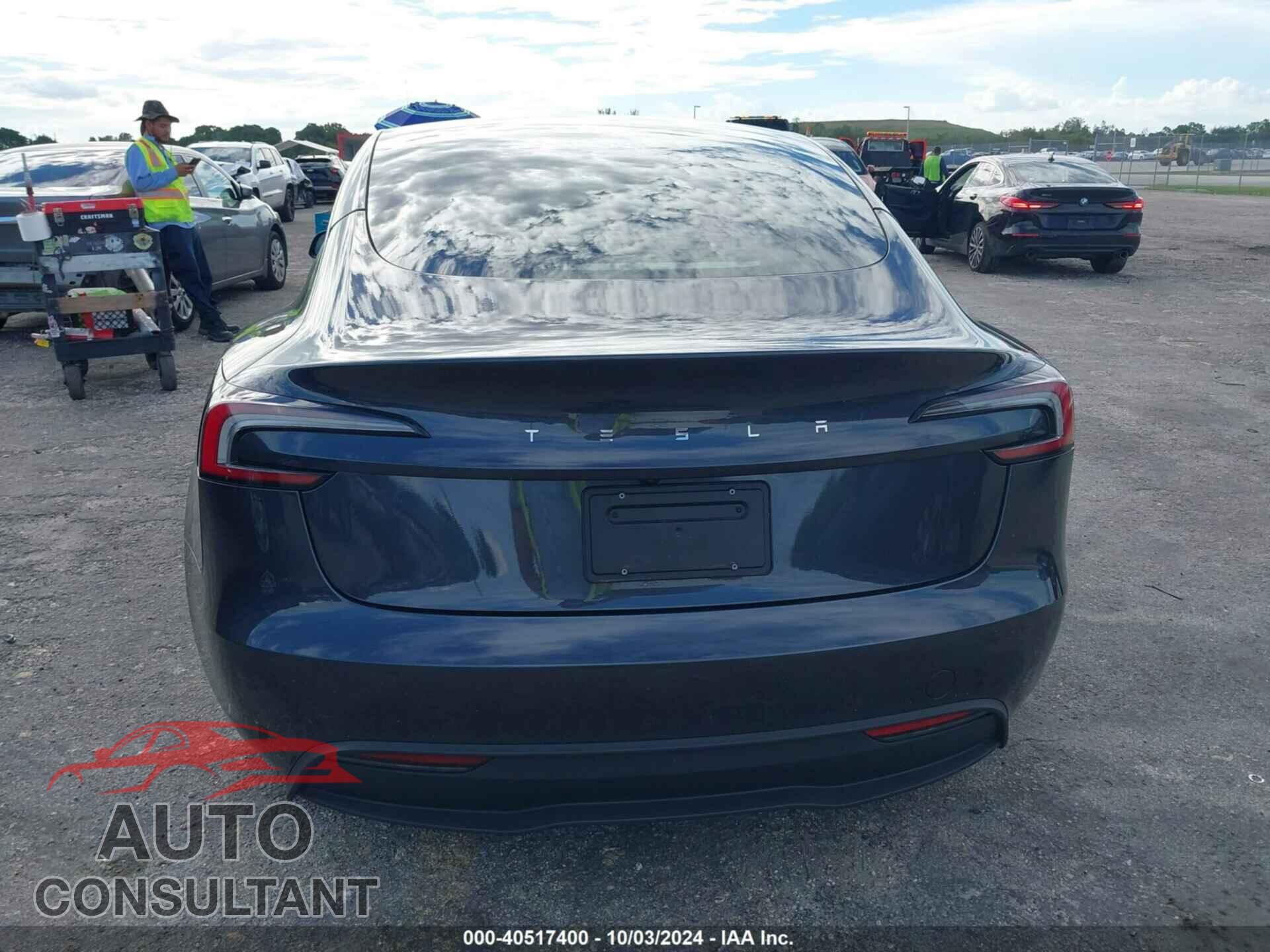 TESLA MODEL 3 2024 - 5YJ3E1EA6RF742455