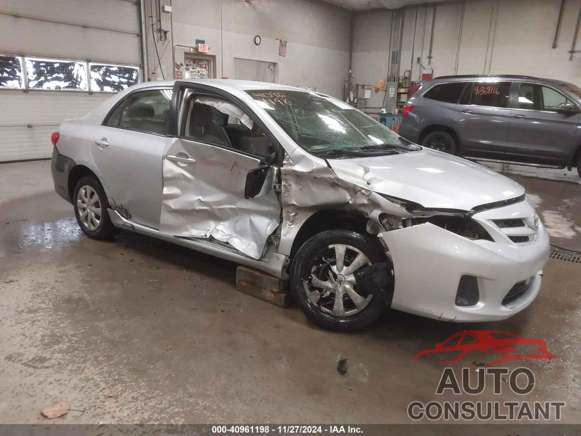 TOYOTA COROLLA 2011 - JTDBU4EE1B9148584