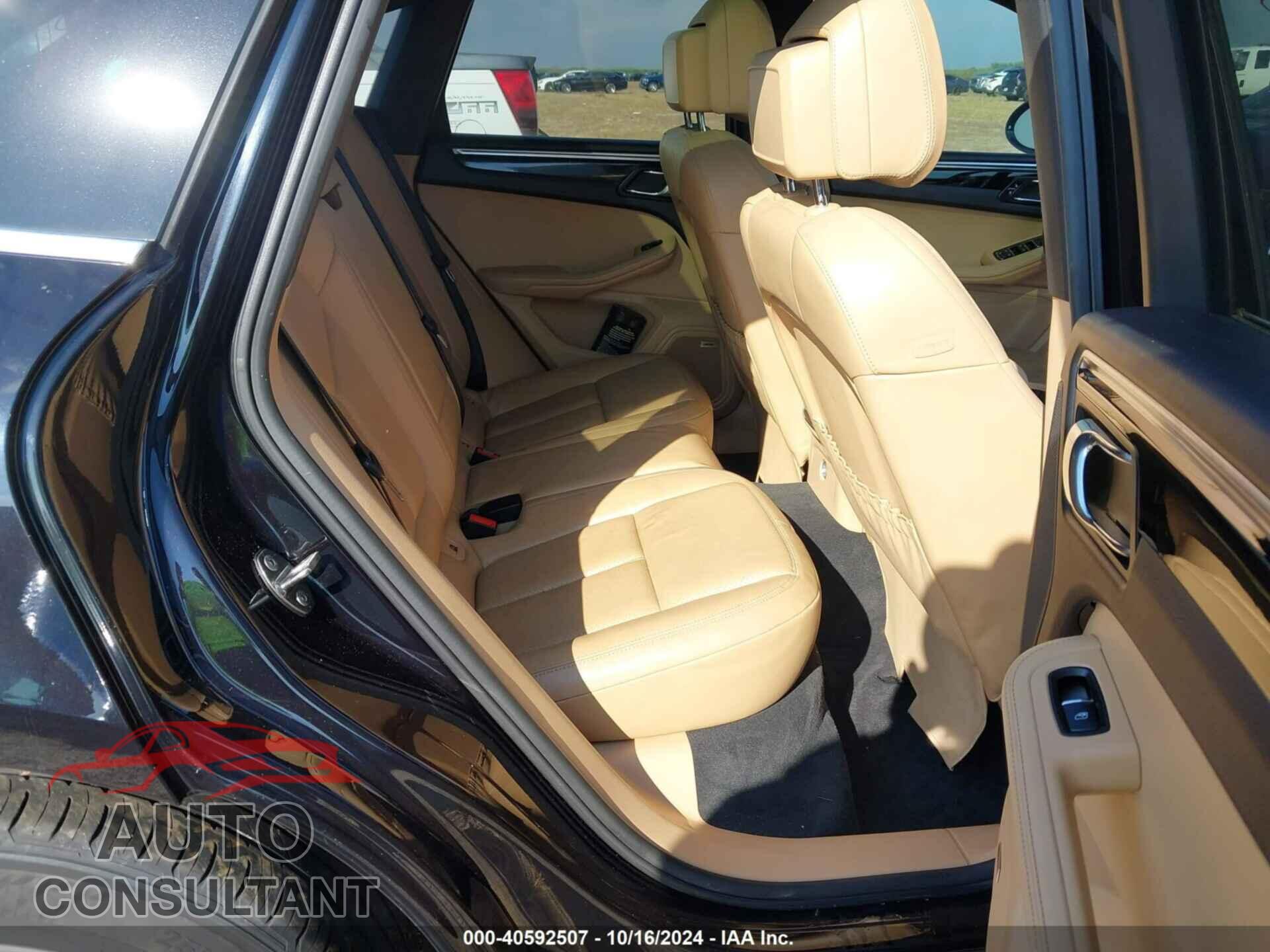 PORSCHE MACAN 2017 - WP1AB2A52HLB12876