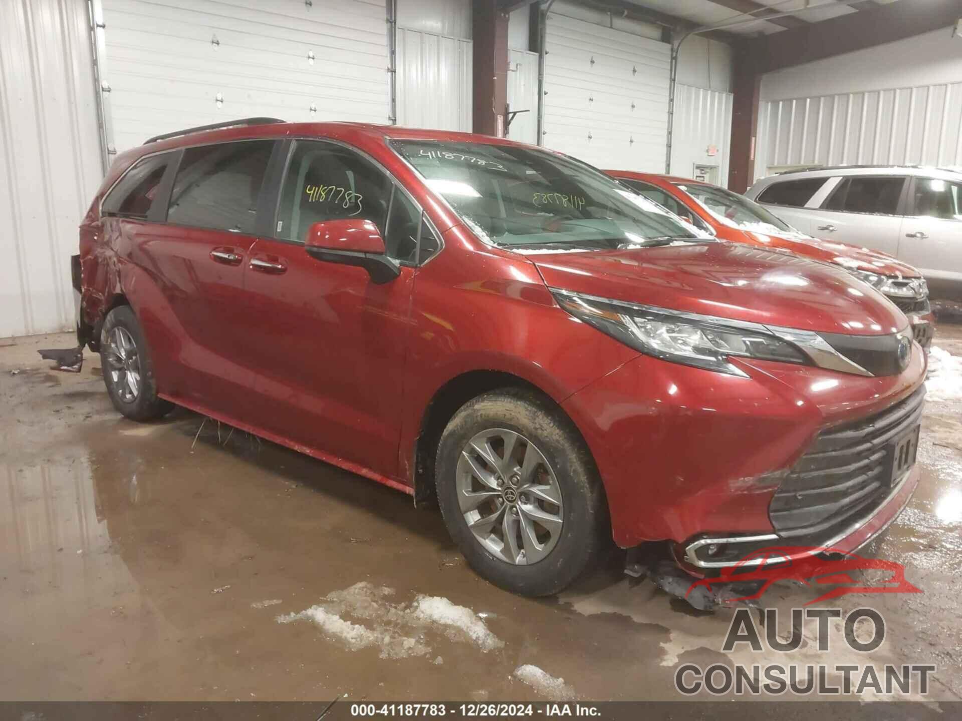 TOYOTA SIENNA 2022 - 5TDYRKEC7NS092140