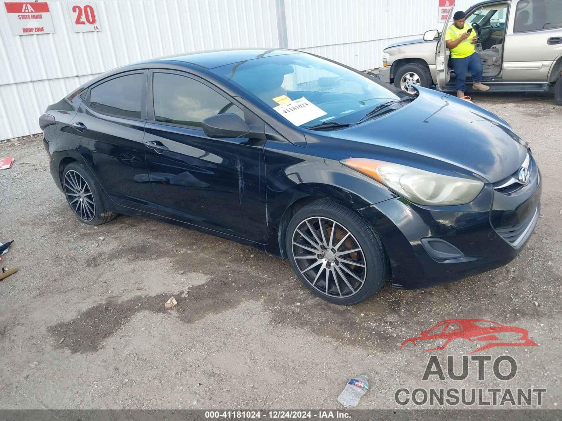 HYUNDAI ELANTRA 2012 - 5NPDH4AE2CH072191