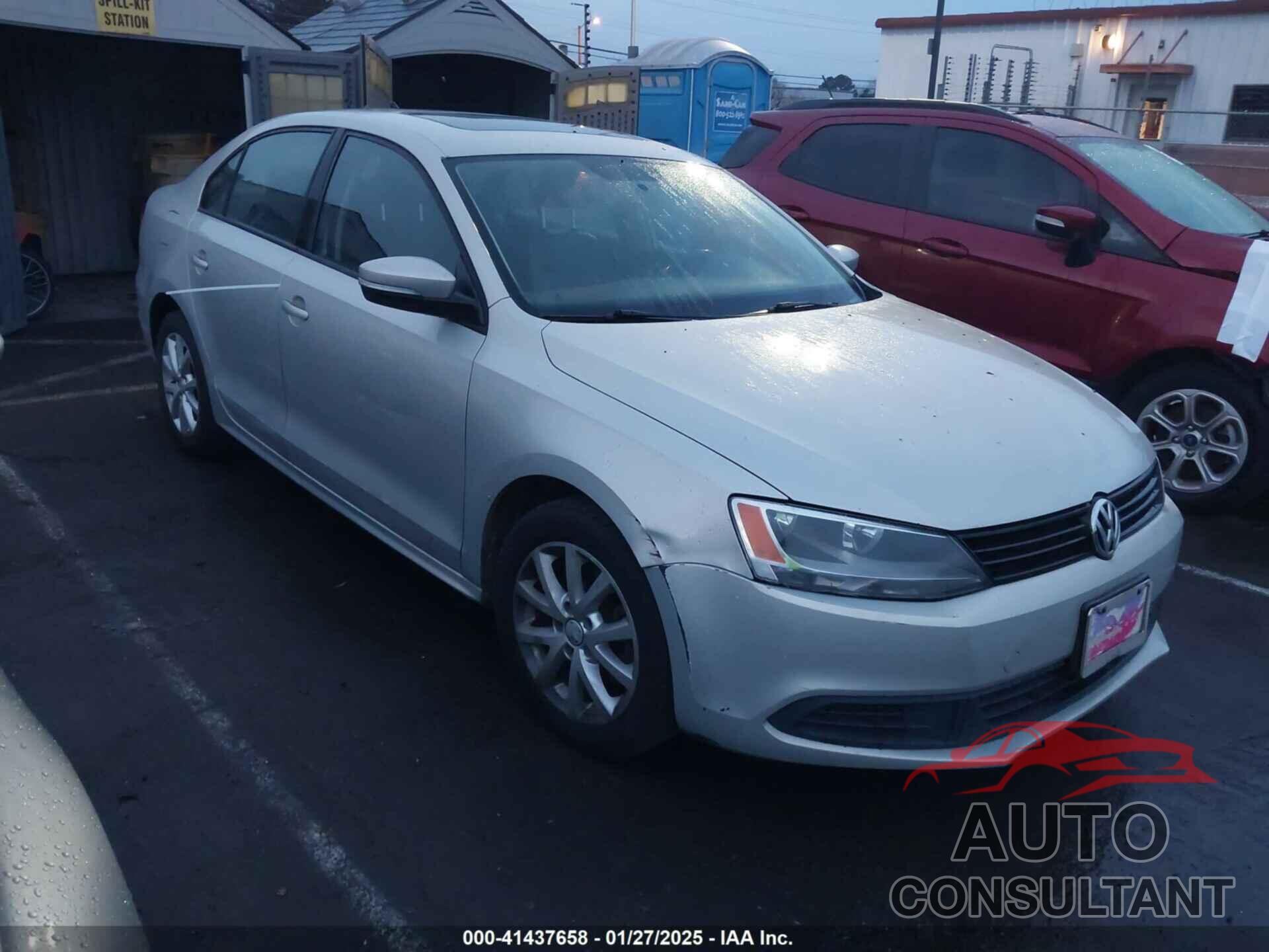 VOLKSWAGEN JETTA 2011 - 3VWDX7AJ8BM007143