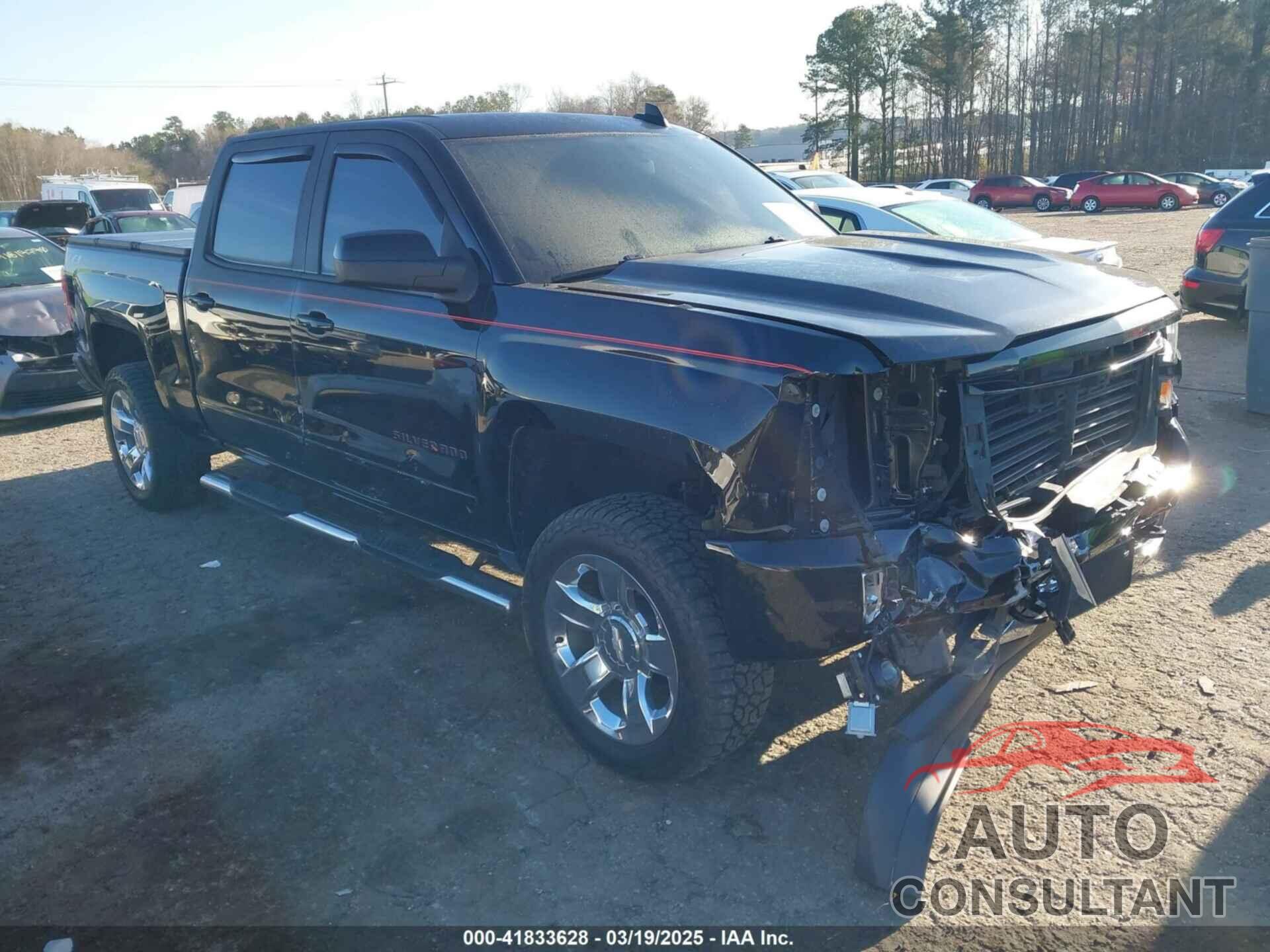 CHEVROLET SILVERADO 1500 2018 - 3GCUKREC3JG392262