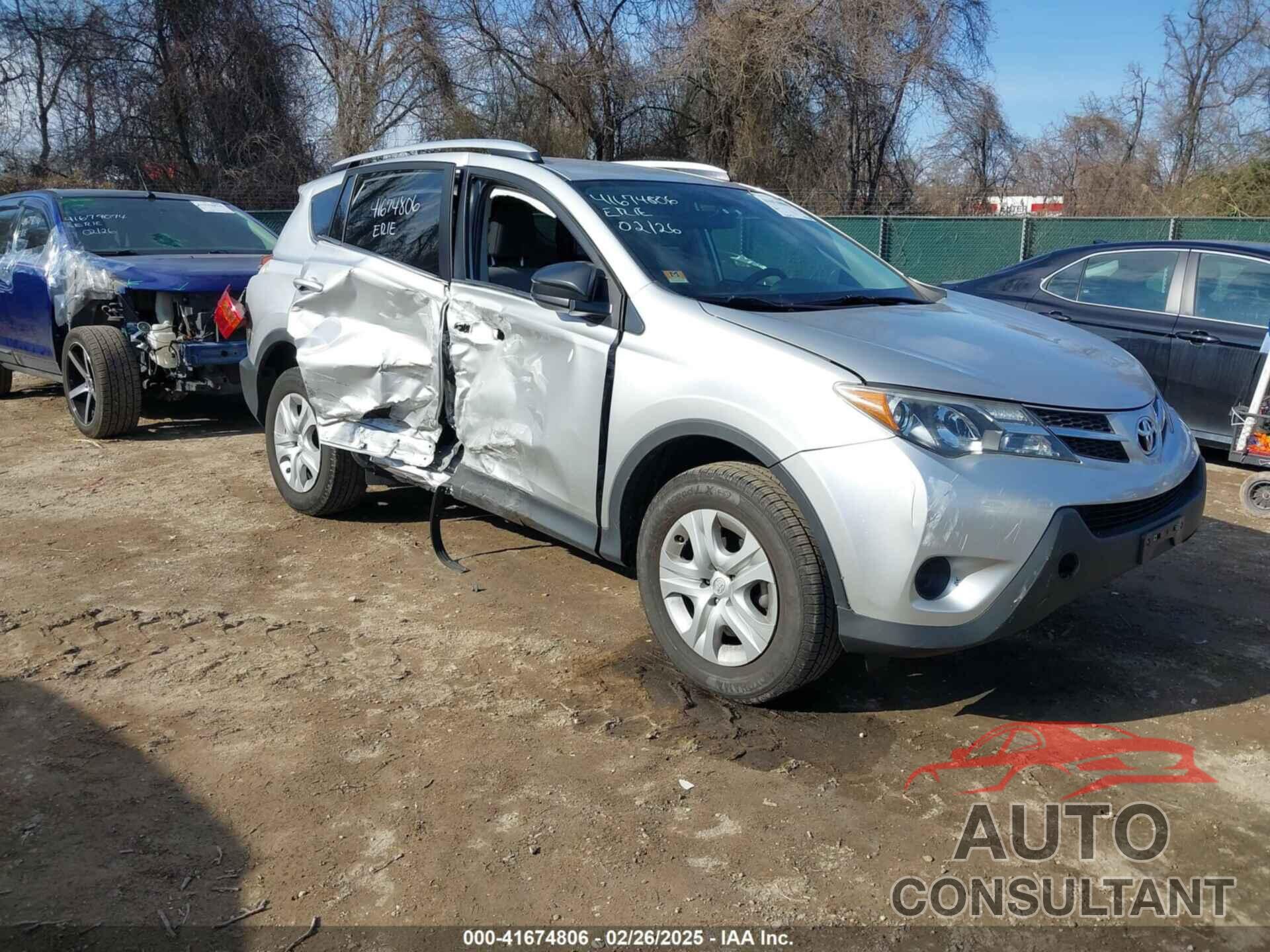 TOYOTA RAV4 2015 - JTMBFREV3FD165851