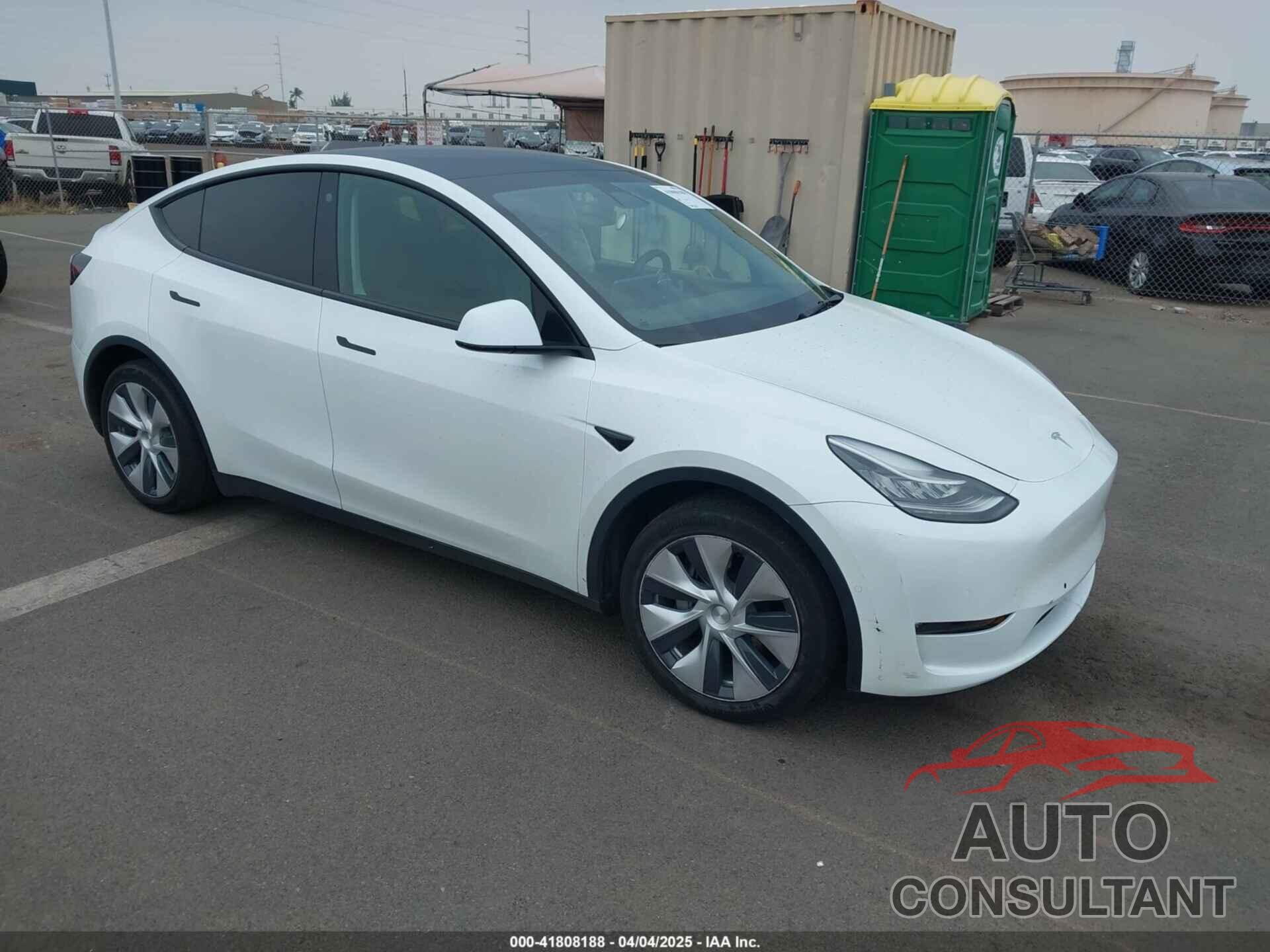 TESLA MODEL Y 2021 - 5YJYGDEE8MF293745